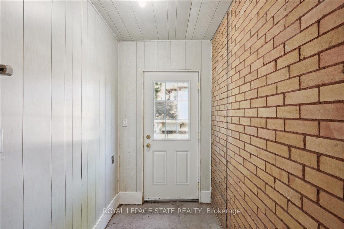 Photo 13 of 76 Spadina Avenue S, Hamilton, Gibson — HOMEH