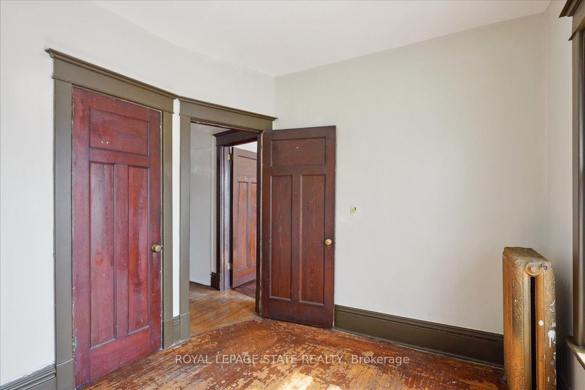 Photo 17 of 76 Spadina Avenue S, Hamilton, Gibson — HOMEH