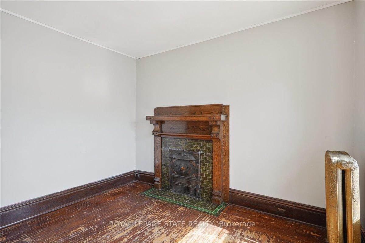 Photo 15 of 76 Spadina Avenue S, Hamilton, Gibson — HOMEH