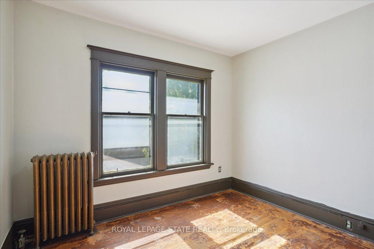 Photo 30 of 76 Spadina Avenue S, Hamilton, Gibson — HOMEH