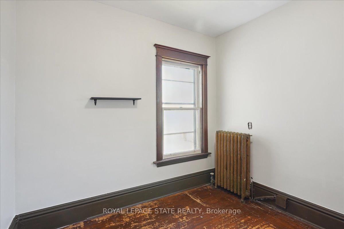 Photo 25 of 76 Spadina Avenue S, Hamilton, Gibson — HOMEH