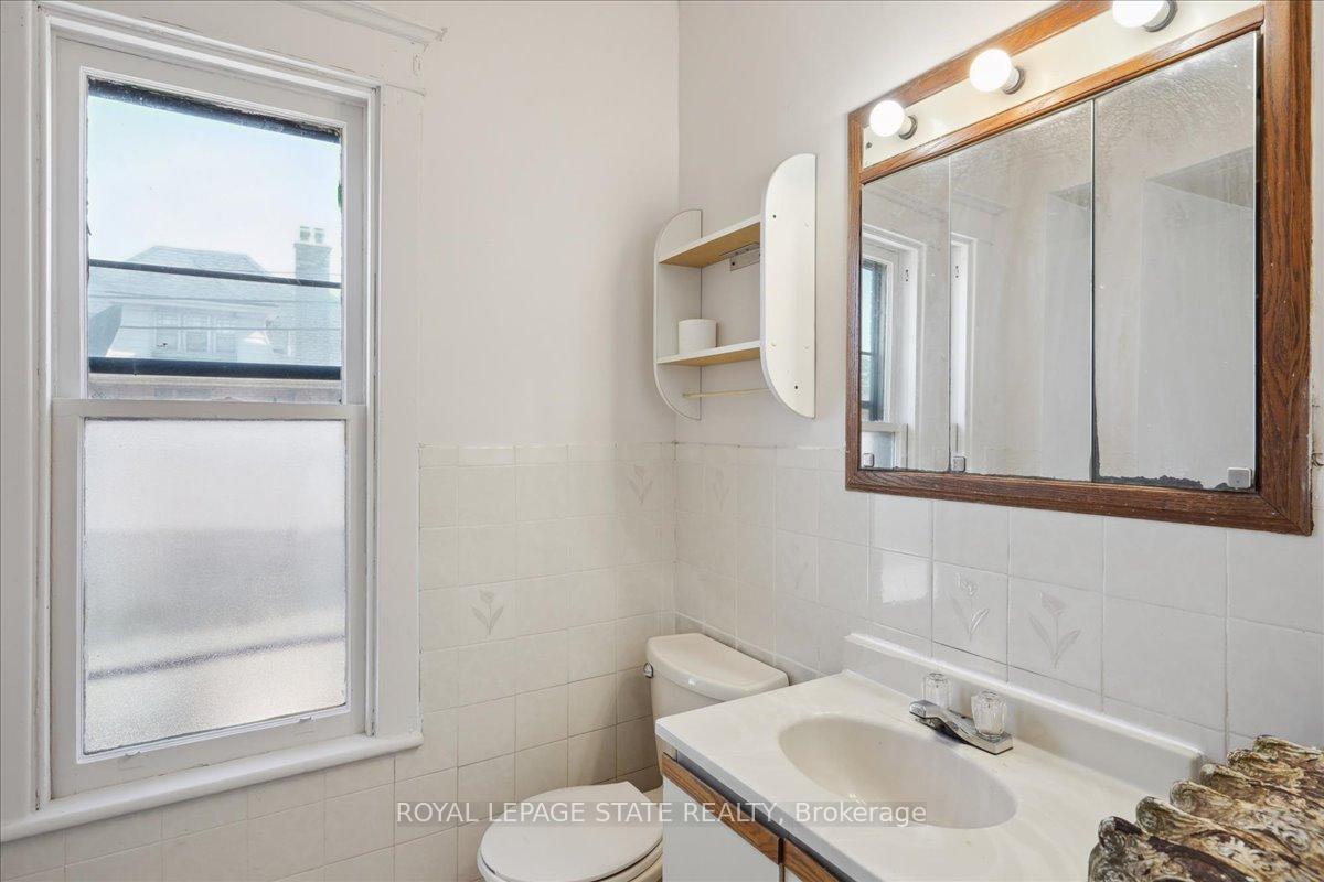 Photo 28 of 76 Spadina Avenue S, Hamilton, Gibson — HOMEH