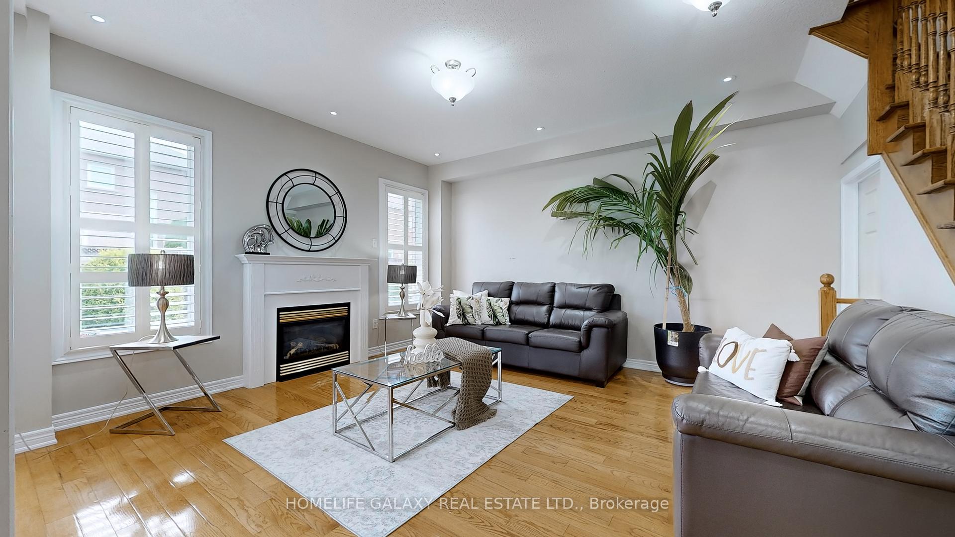 Photo 17 of 114 Goldenwood Crescent, Markham, Greensborough — HOMEH