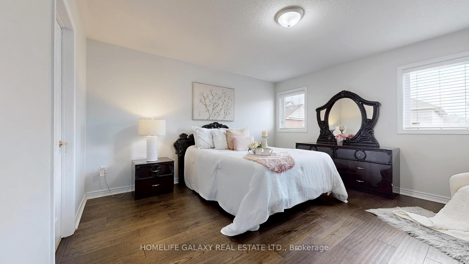 Photo 8 of 114 Goldenwood Crescent, Markham, Greensborough — HOMEH