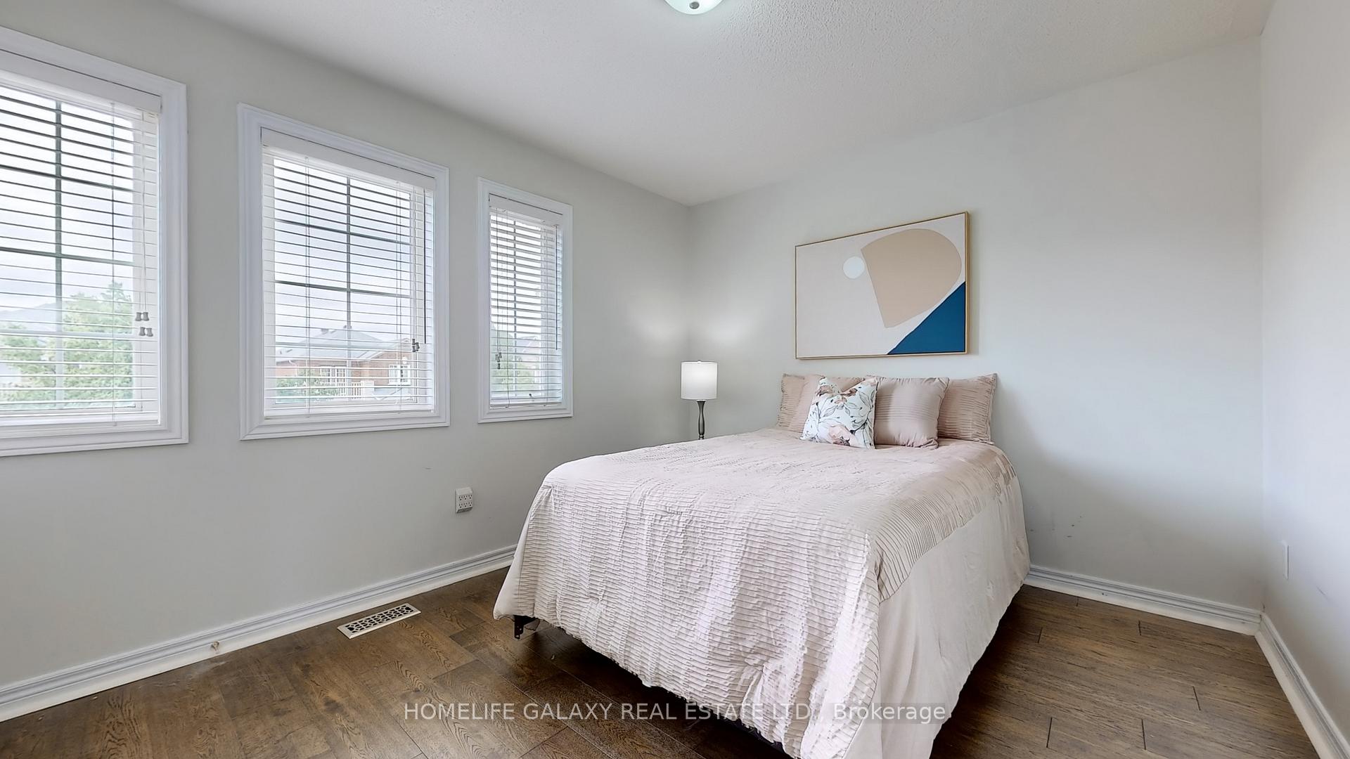 Photo 12 of 114 Goldenwood Crescent, Markham, Greensborough — HOMEH