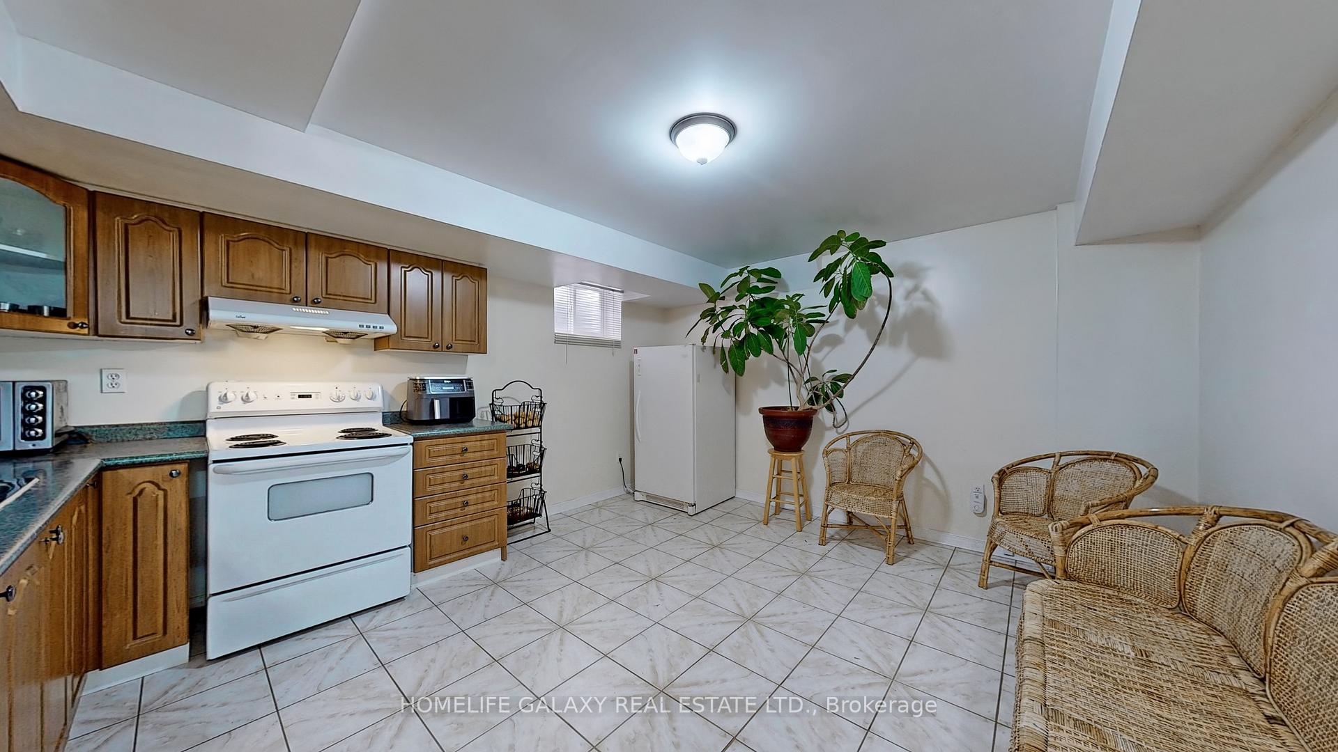 Photo 25 of 114 Goldenwood Crescent, Markham, Greensborough — HOMEH