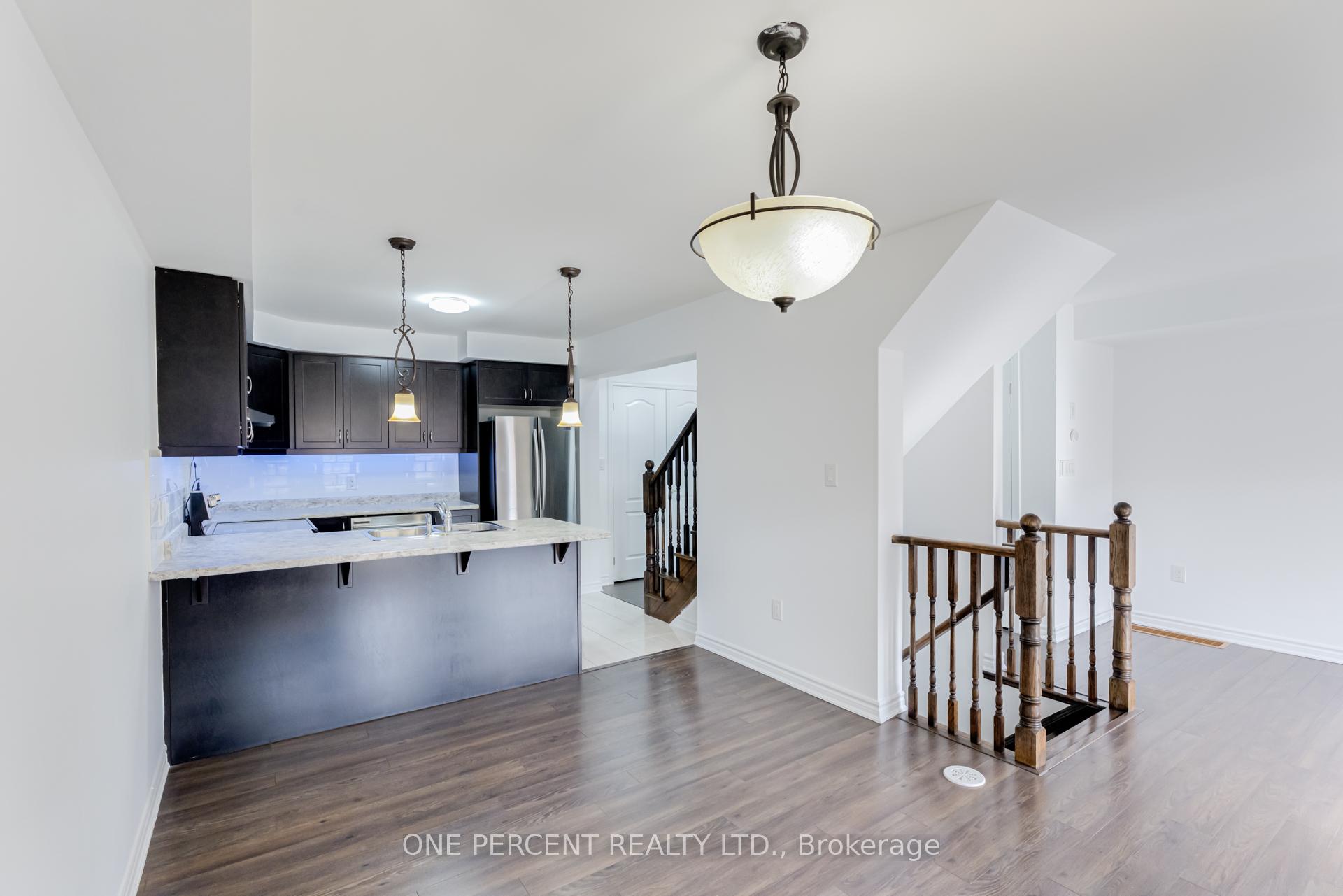 Photo 9 of 1086 Silk Street, Pickering, Rural Pickering — HOMEH