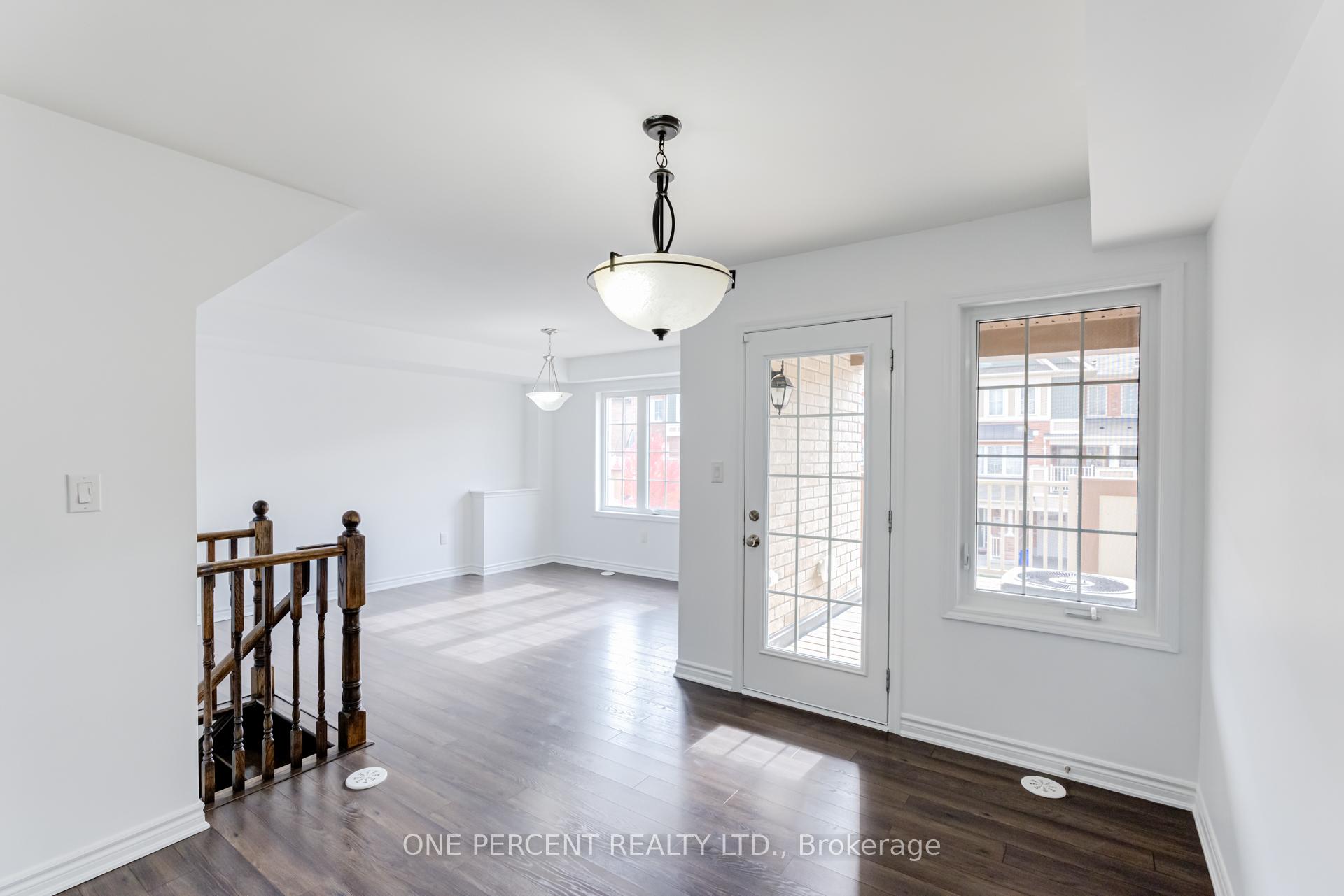 Photo 11 of 1086 Silk Street, Pickering, Rural Pickering — HOMEH