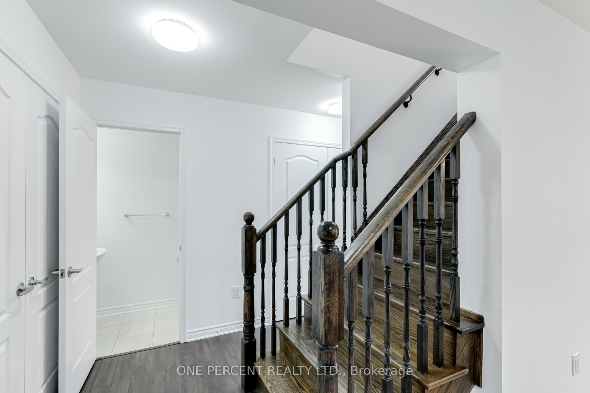 Photo 10 of 1086 Silk Street, Pickering, Rural Pickering — HOMEH