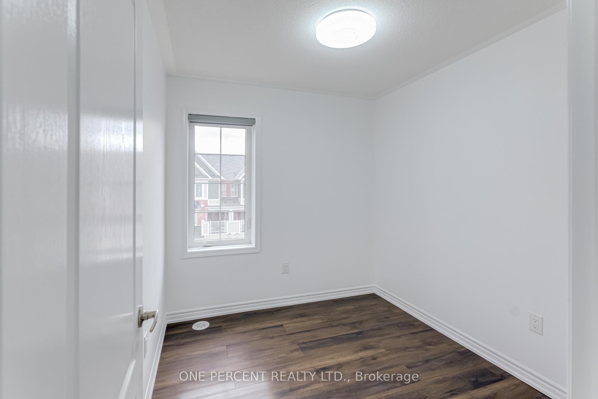 Photo 20 of 1086 Silk Street, Pickering, Rural Pickering — HOMEH
