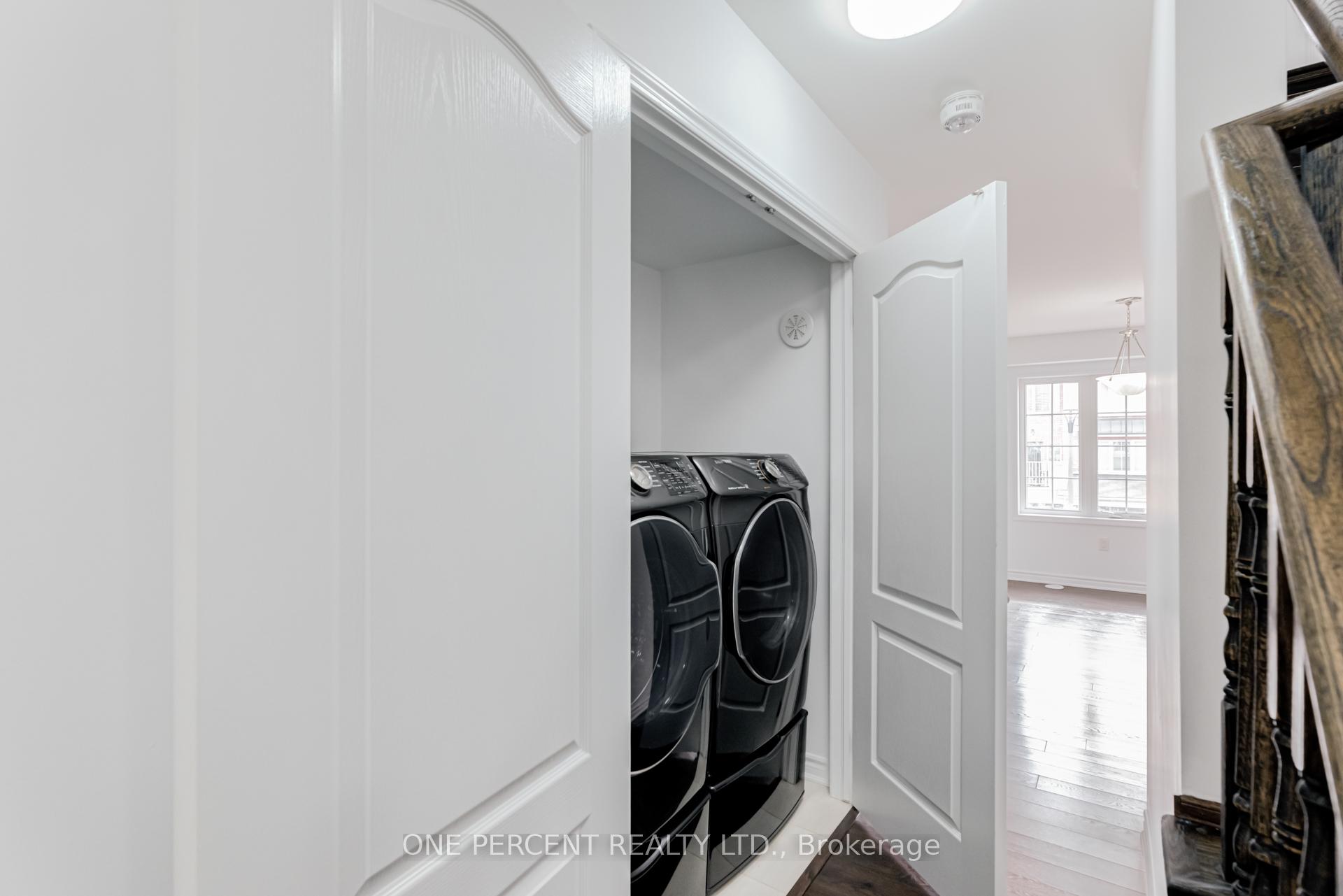 Photo 27 of 1086 Silk Street, Pickering, Rural Pickering — HOMEH