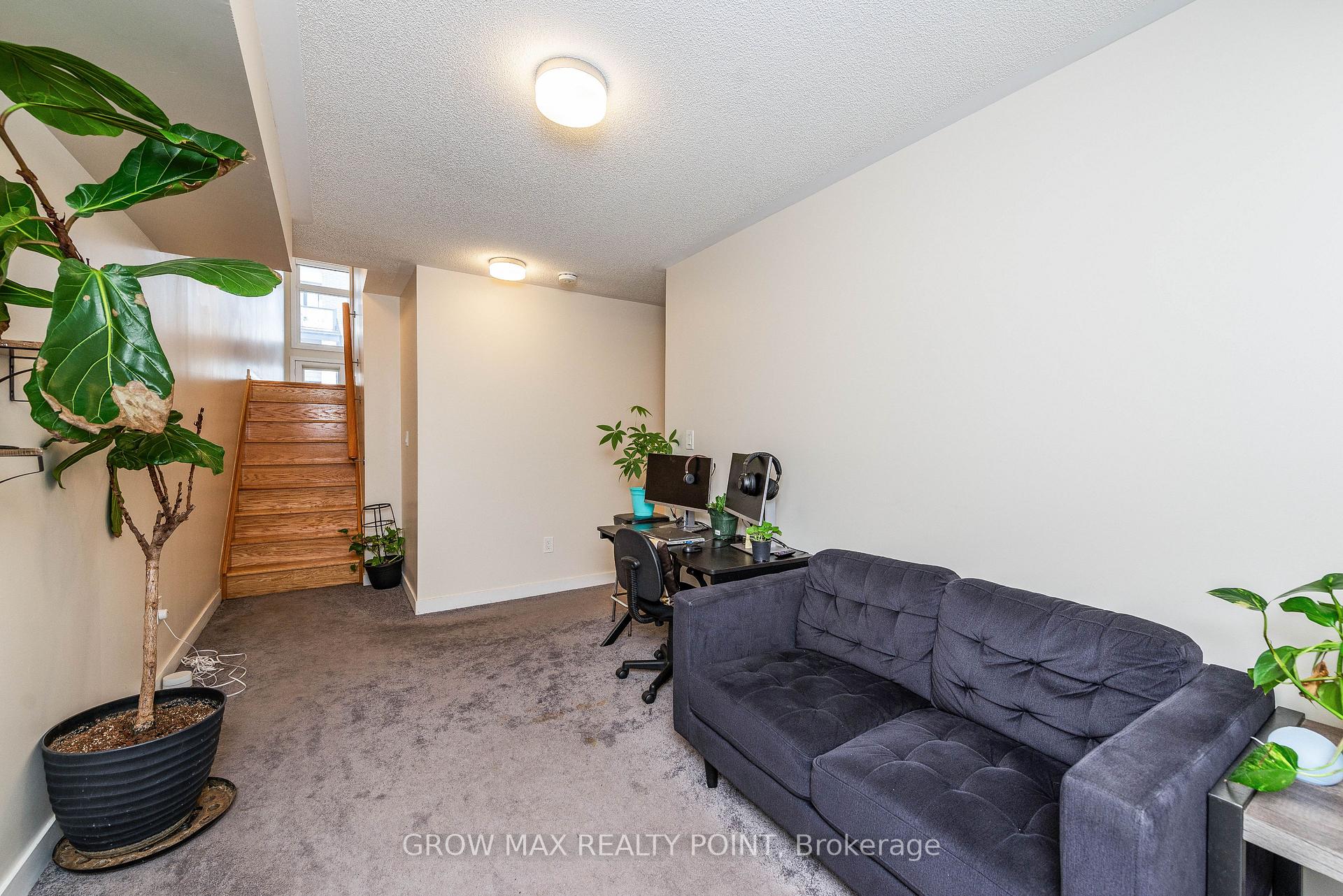 Photo 24 of 2527 Castlegate Crossing, Pickering, Duffin Heights — HOMEH