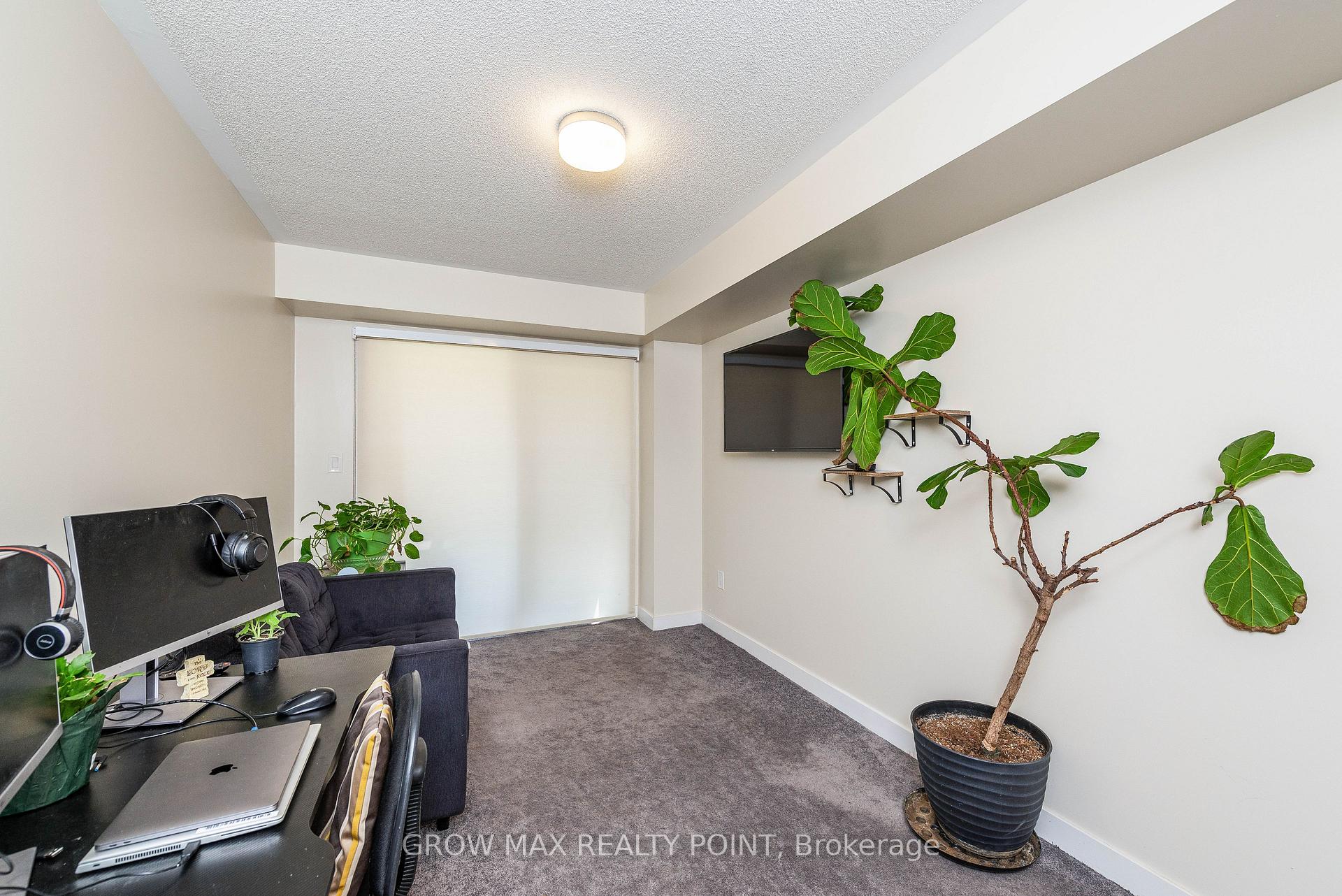 Photo 5 of 2527 Castlegate Crossing, Pickering, Duffin Heights — HOMEH