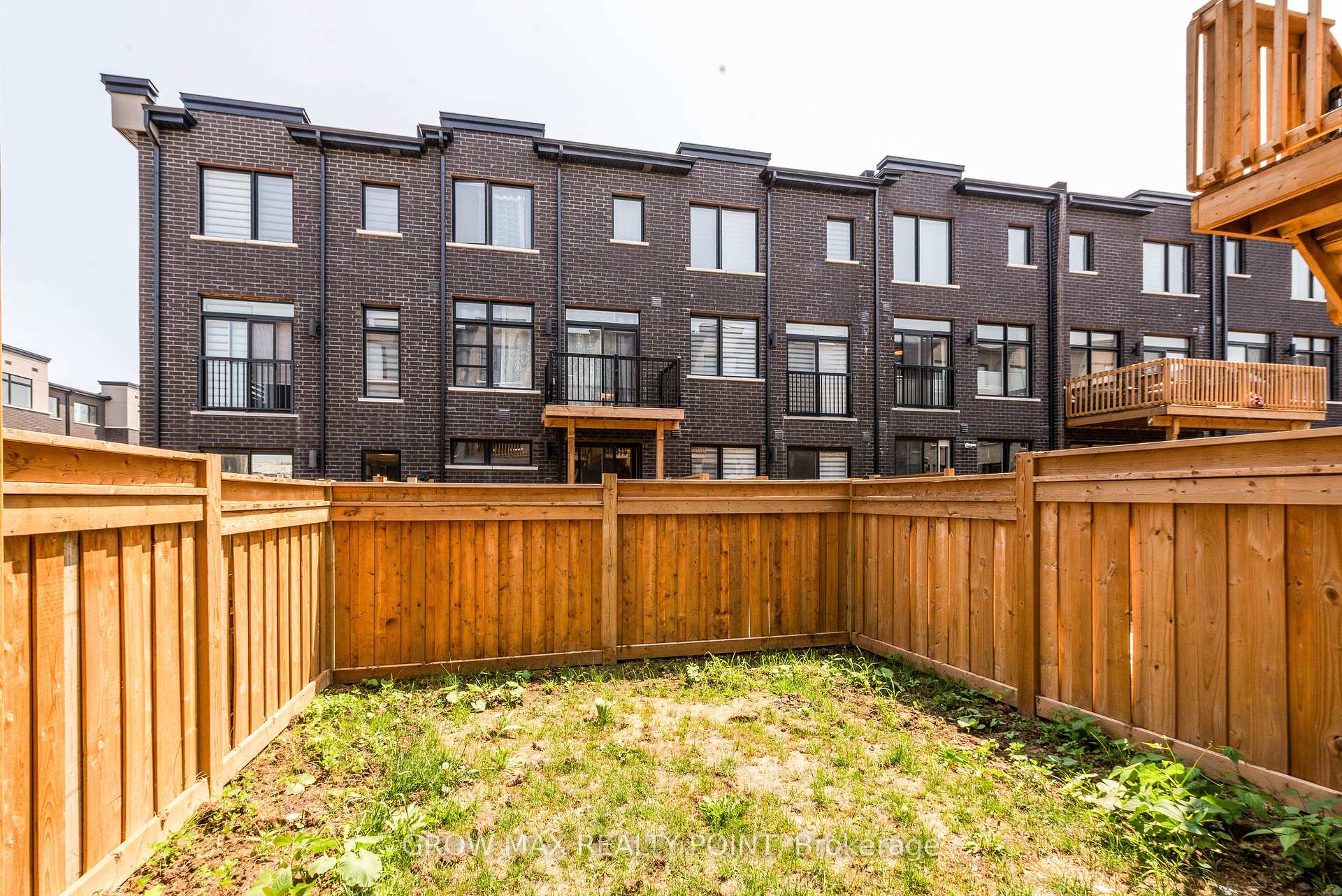 Photo 31 of 2527 Castlegate Crossing, Pickering, Duffin Heights — HOMEH