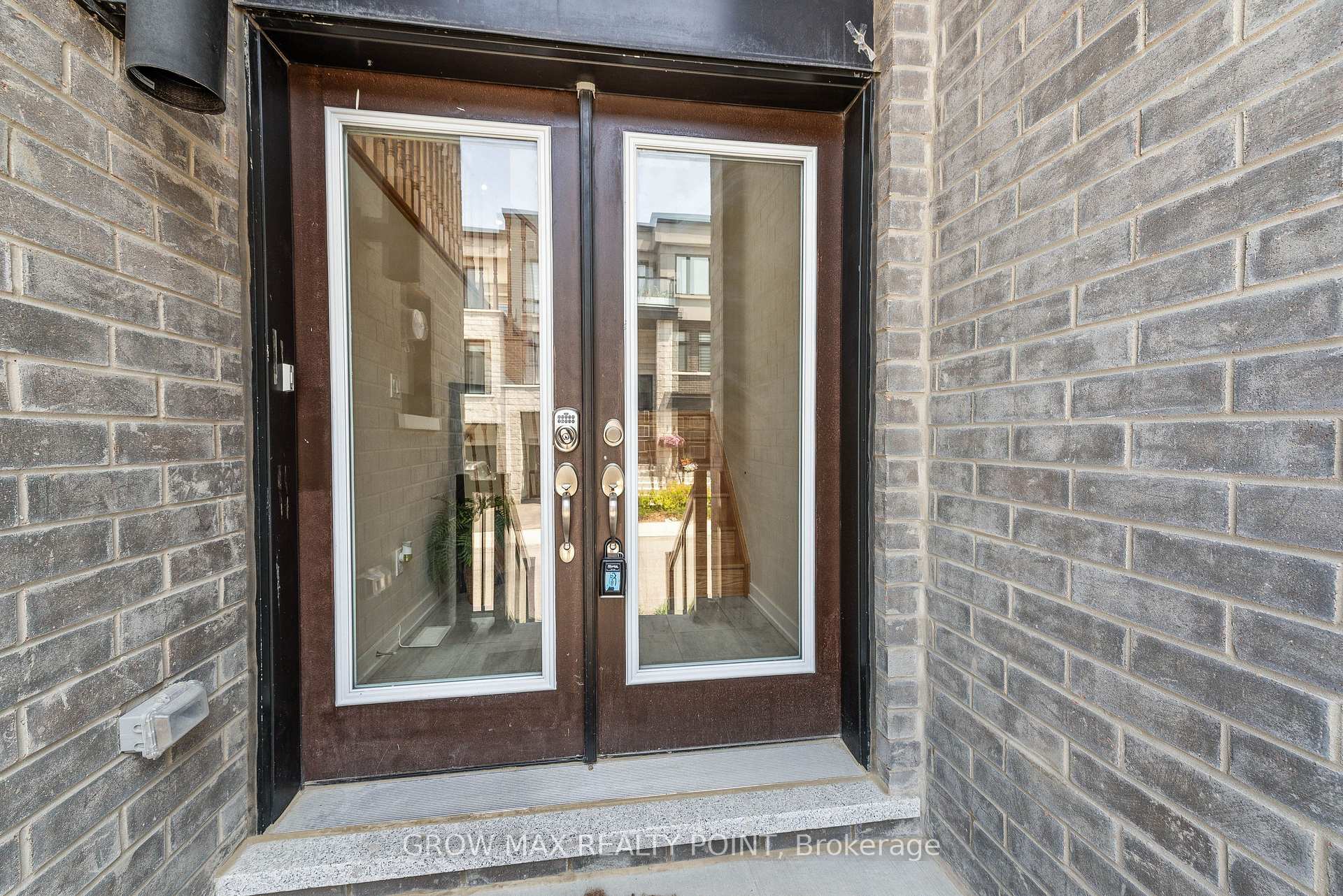 Photo 37 of 2527 Castlegate Crossing, Pickering, Duffin Heights — HOMEH