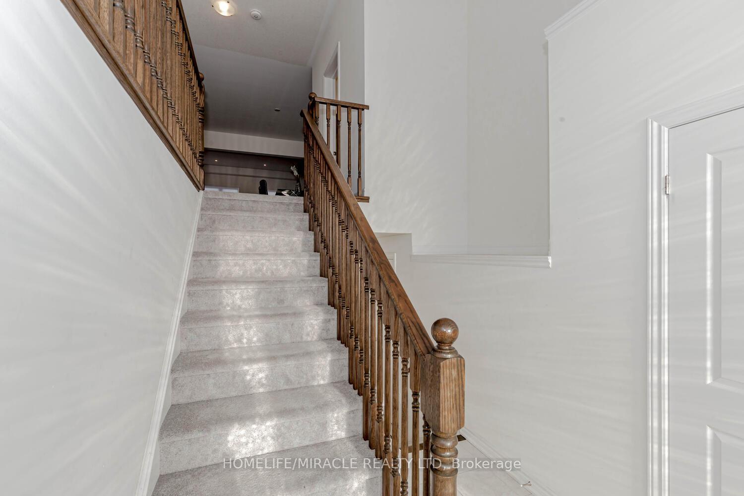 Photo 19 of 31 Hitchman Street, Brant, Paris — HOMEH