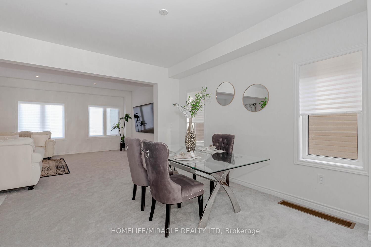 Photo 5 of 31 Hitchman Street, Brant, Paris — HOMEH