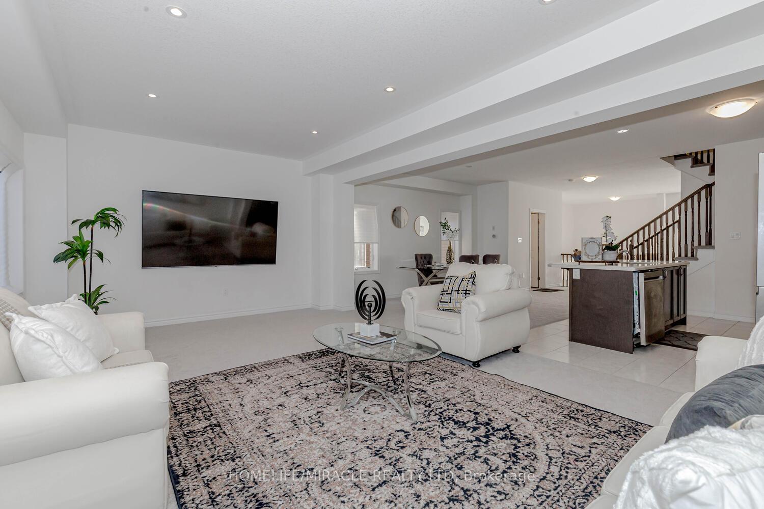 Photo 7 of 31 Hitchman Street, Brant, Paris — HOMEH