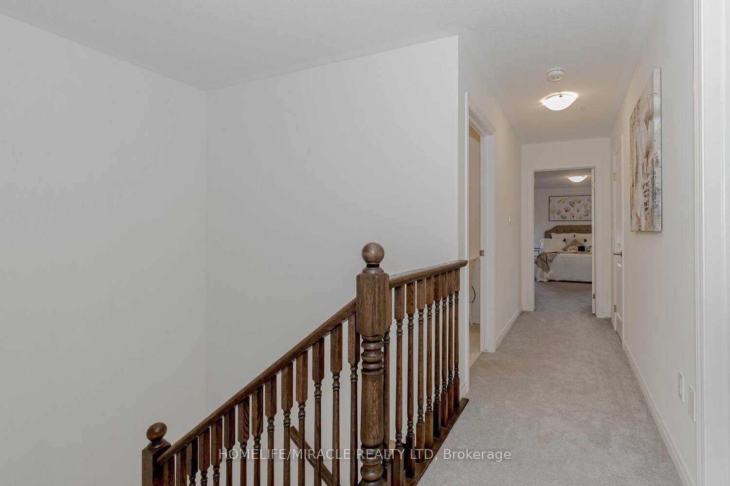 Photo 16 of 31 Hitchman Street, Brant, Paris — HOMEH