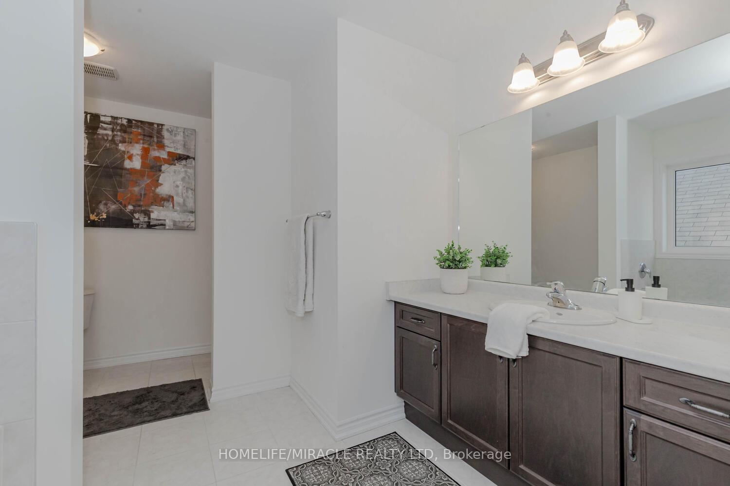 Photo 20 of 31 Hitchman Street, Brant, Paris — HOMEH