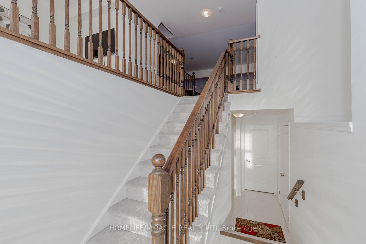 Photo 34 of 31 Hitchman Street, Brant, Paris — HOMEH
