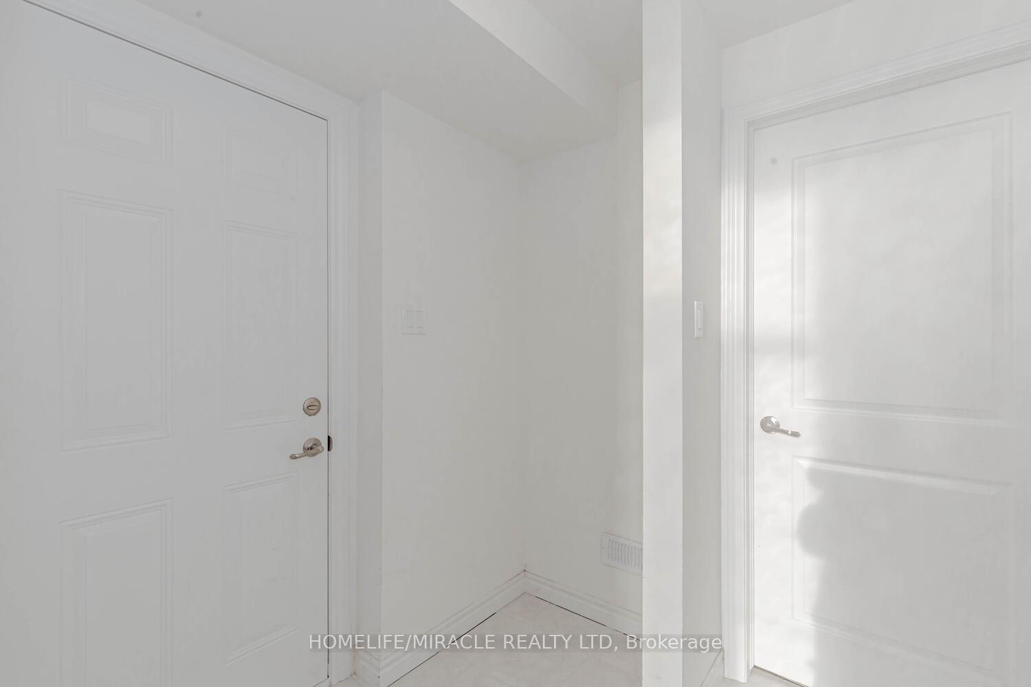 Photo 31 of 31 Hitchman Street, Brant, Paris — HOMEH