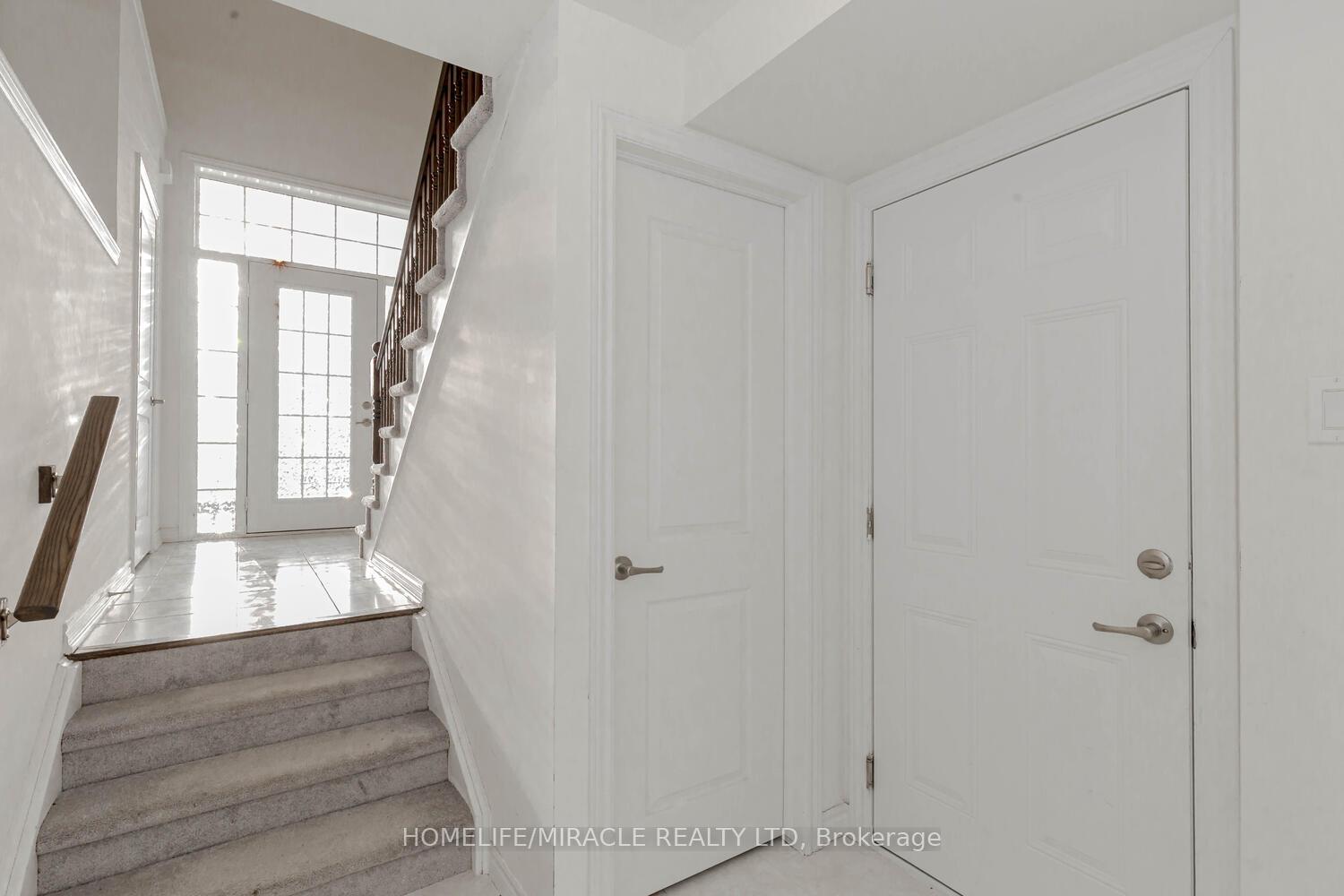 Photo 29 of 31 Hitchman Street, Brant, Paris — HOMEH