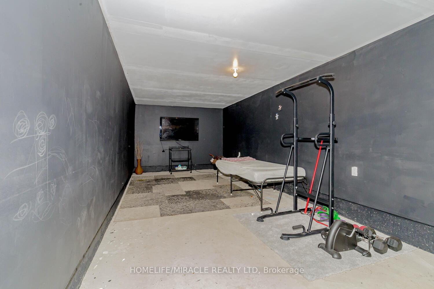 Photo 40 of 31 Hitchman Street, Brant, Paris — HOMEH