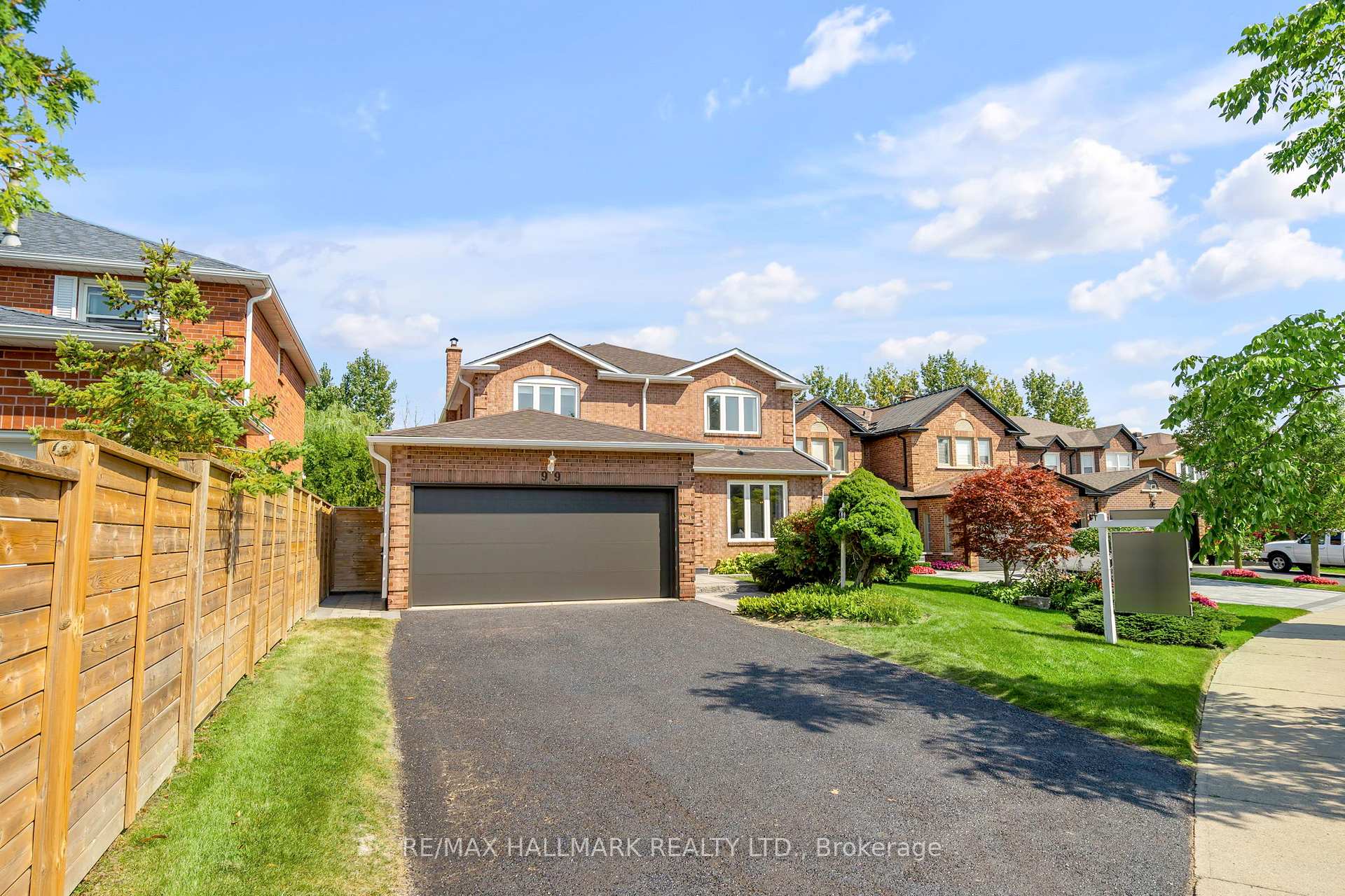 Photo 1 of 99 Belmont Crescent, Vaughan, Maple — HOMEH