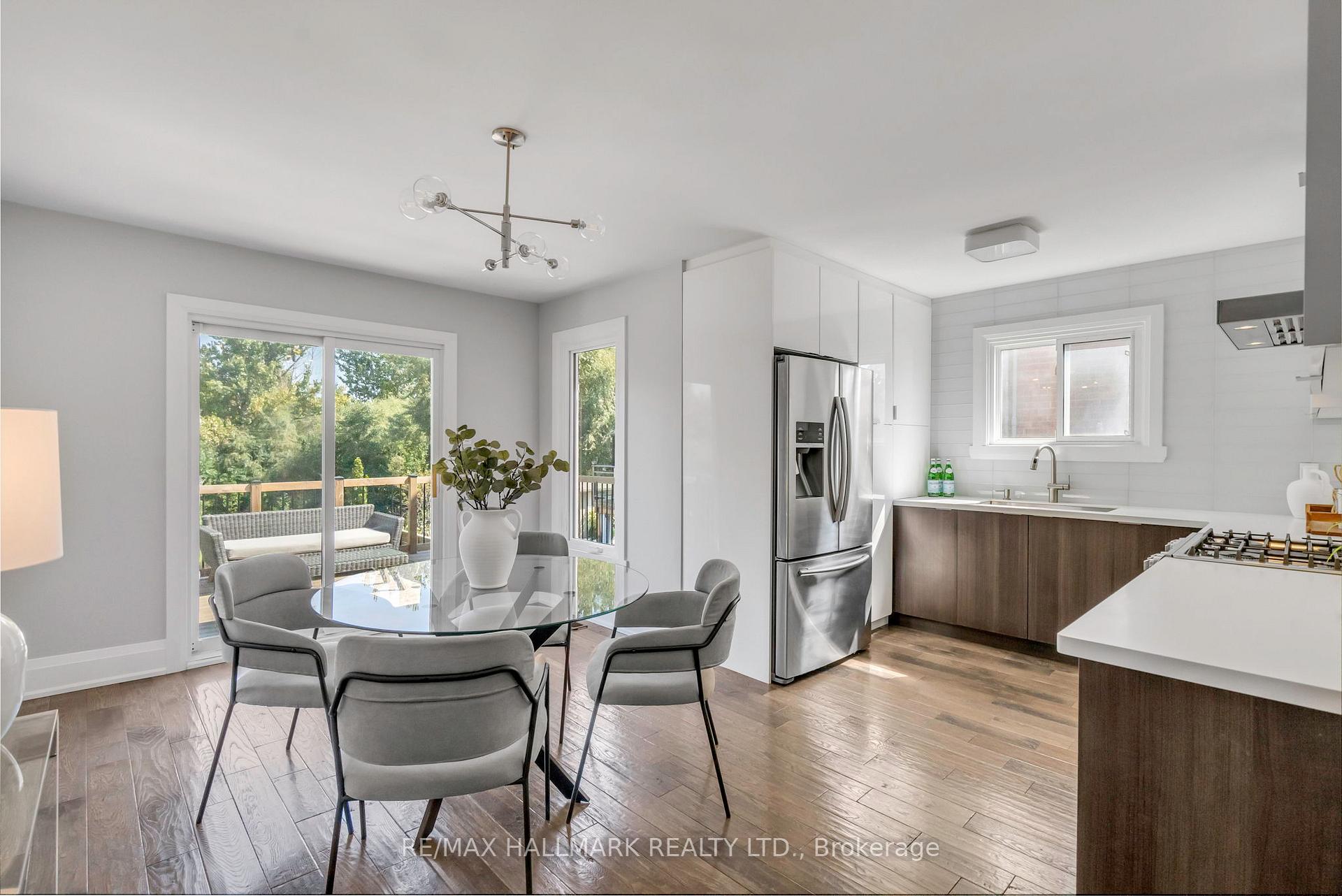 Photo 9 of 99 Belmont Crescent, Vaughan, Maple — HOMEH