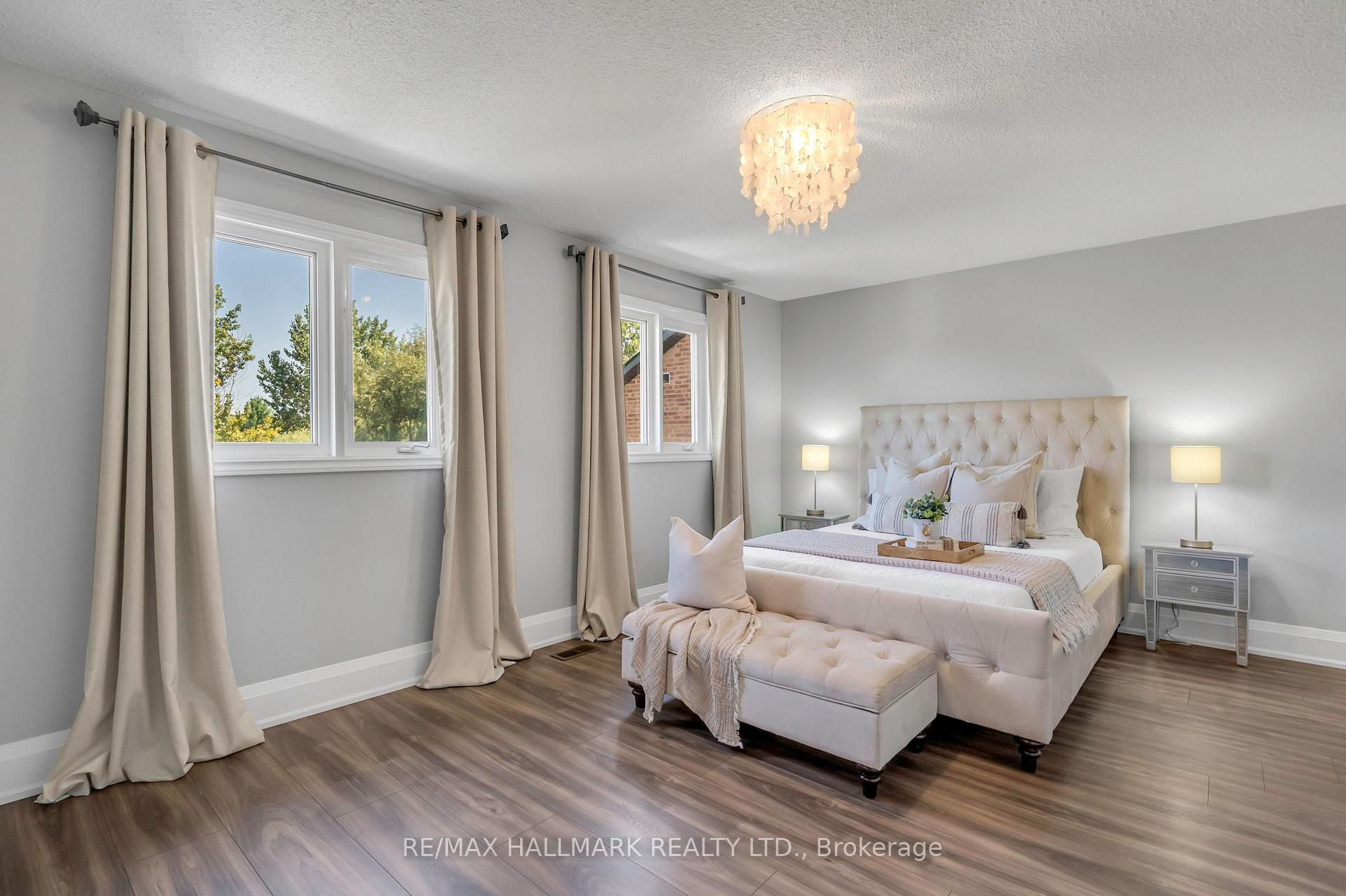 Photo 20 of 99 Belmont Crescent, Vaughan, Maple — HOMEH