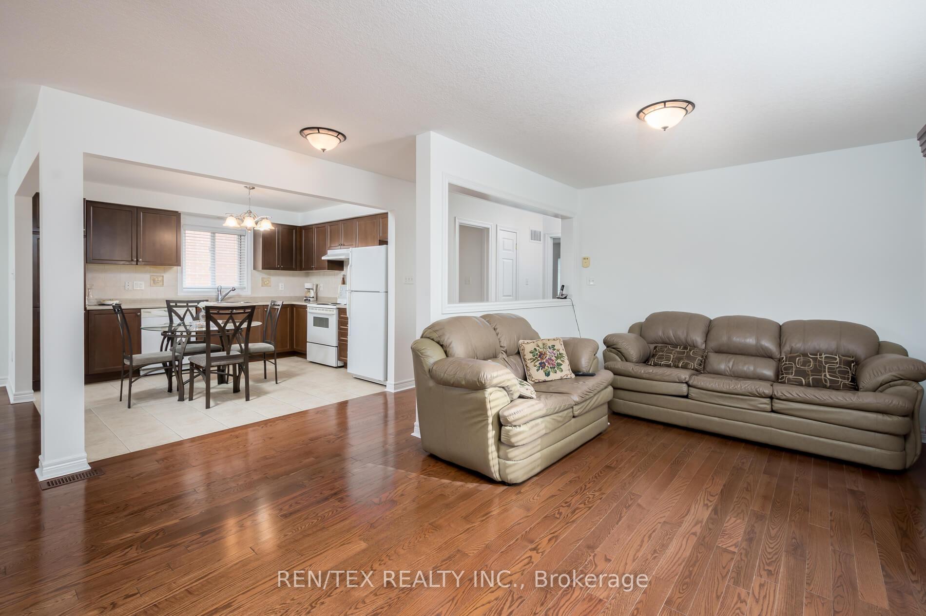 Photo 7 of 105 Eastbrook Way, Brampton, Bram East — HOMEH