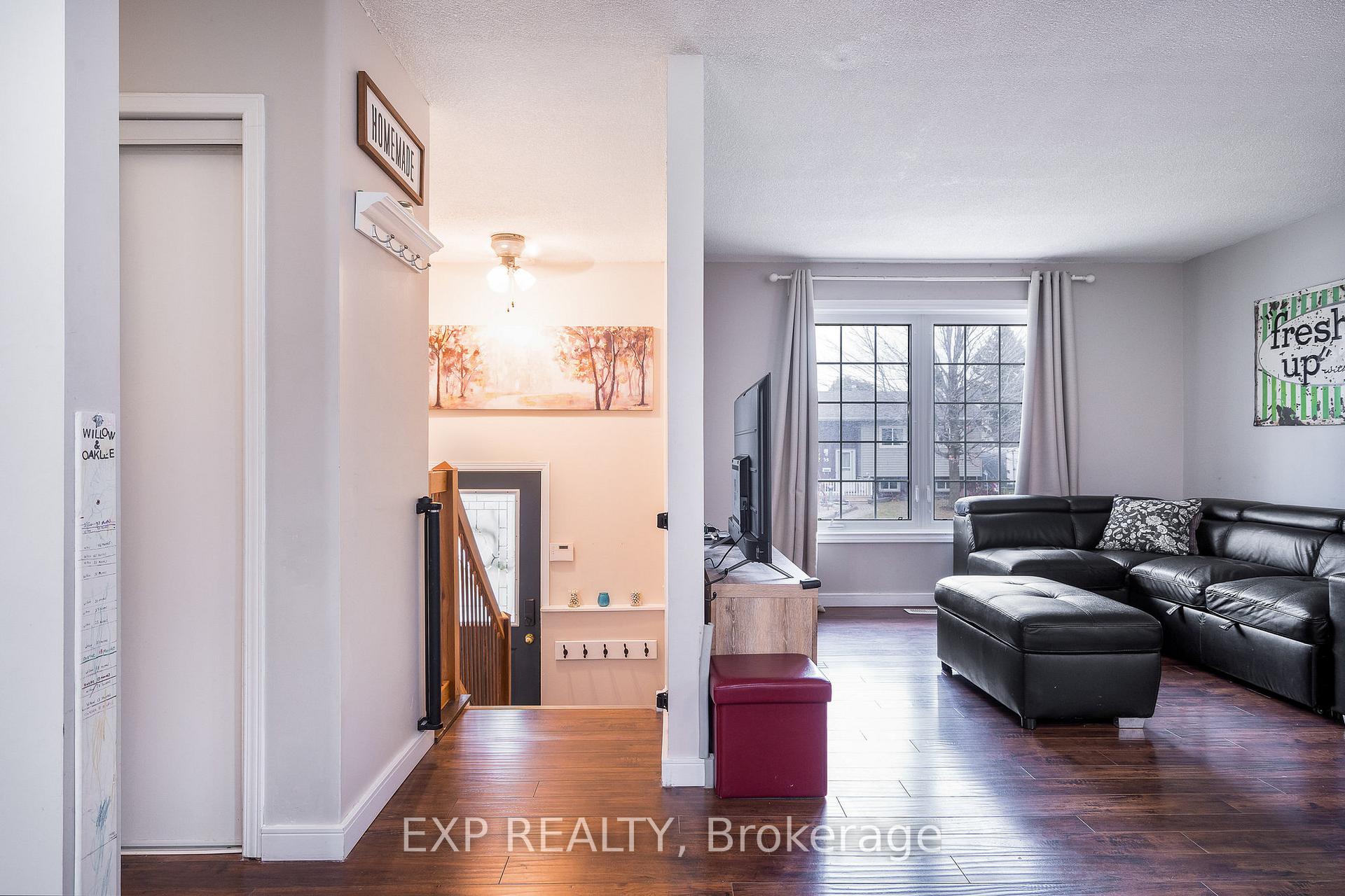 Photo 9 of 38 Centennial Avenue, Springwater, Elmvale — HOMEH