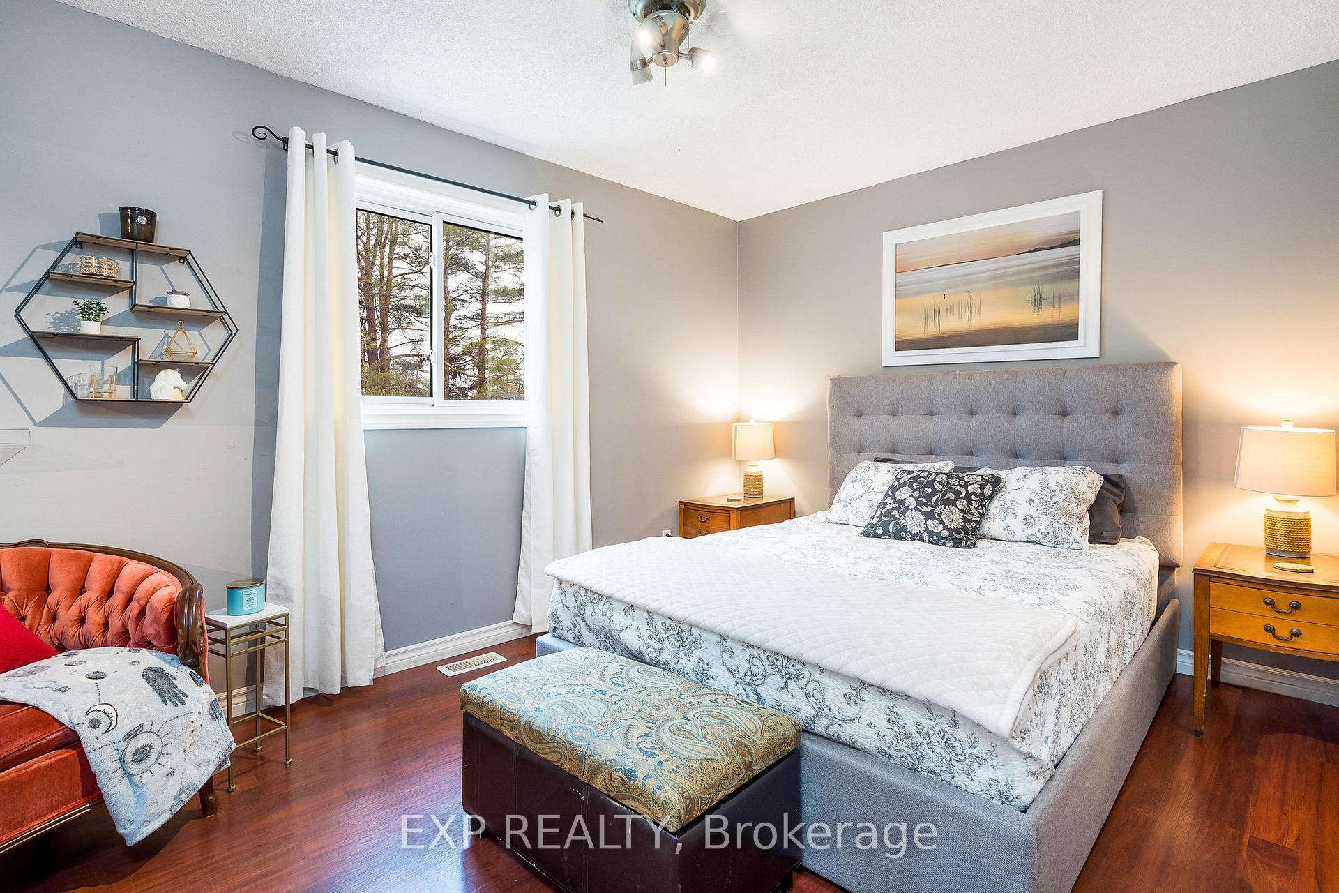 Photo 10 of 38 Centennial Avenue, Springwater, Elmvale — HOMEH
