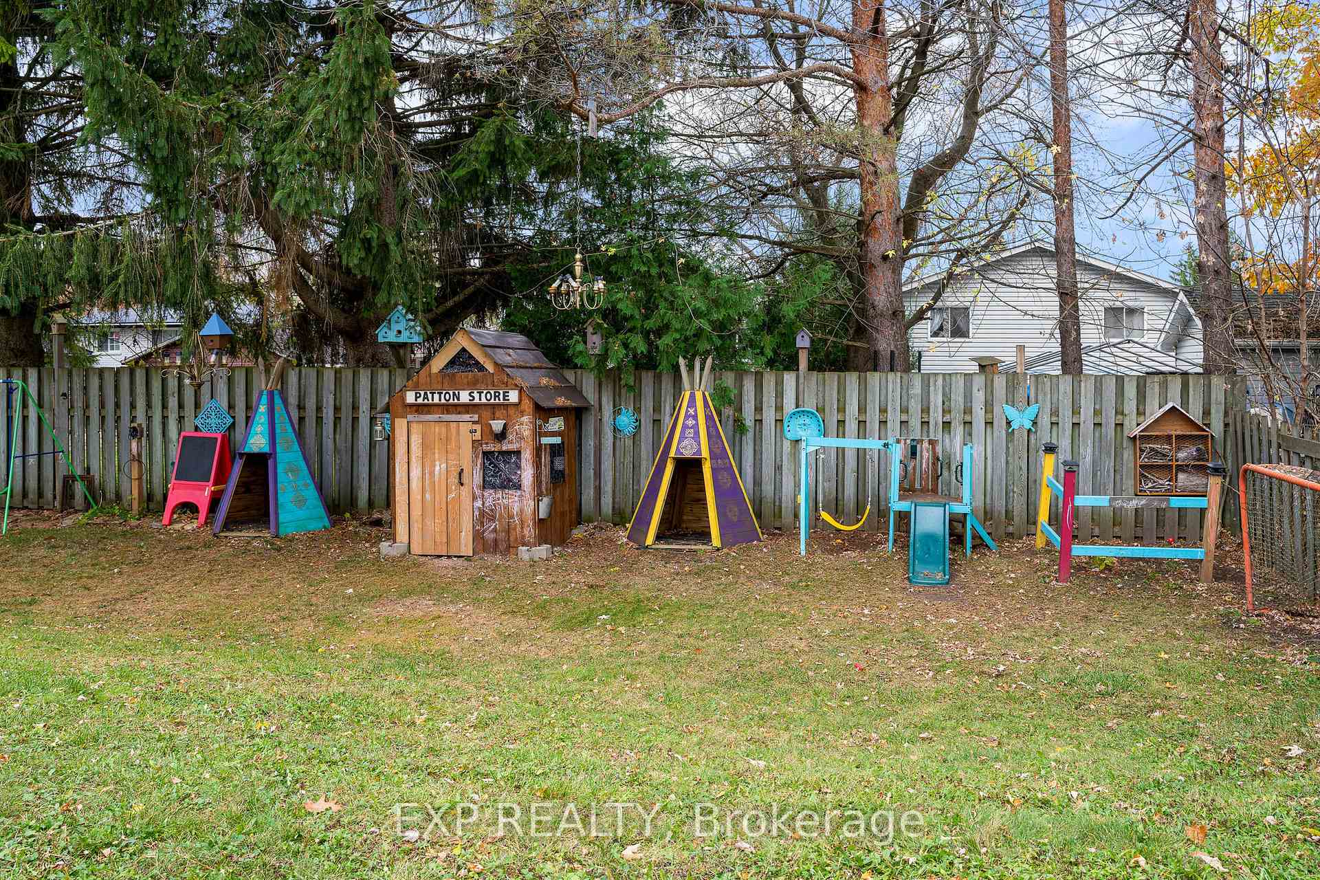 Photo 32 of 38 Centennial Avenue, Springwater, Elmvale — HOMEH