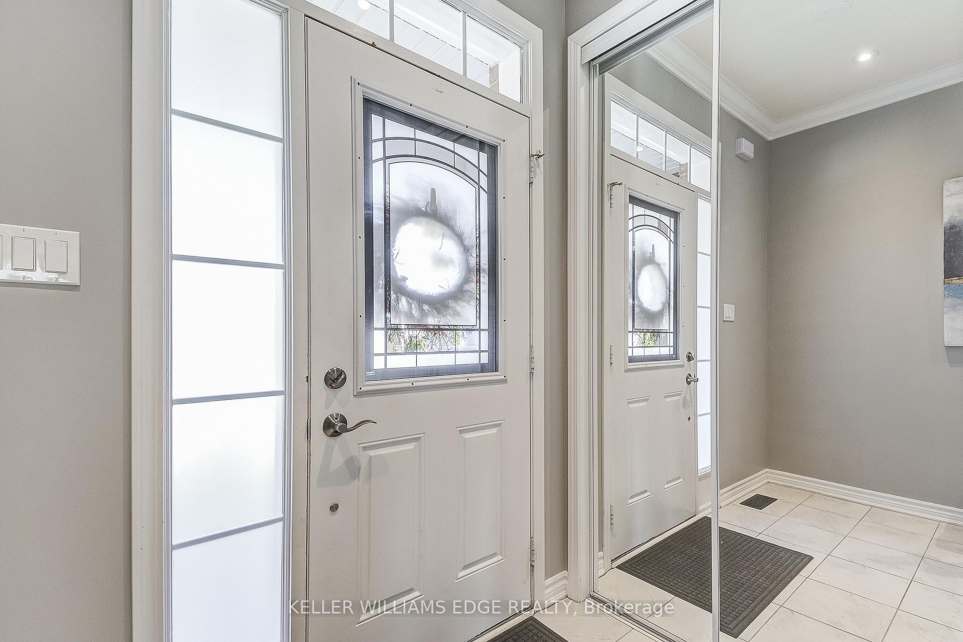 Photo 3 of 280 Fellowes Crescent, Hamilton, Waterdown — HOMEH
