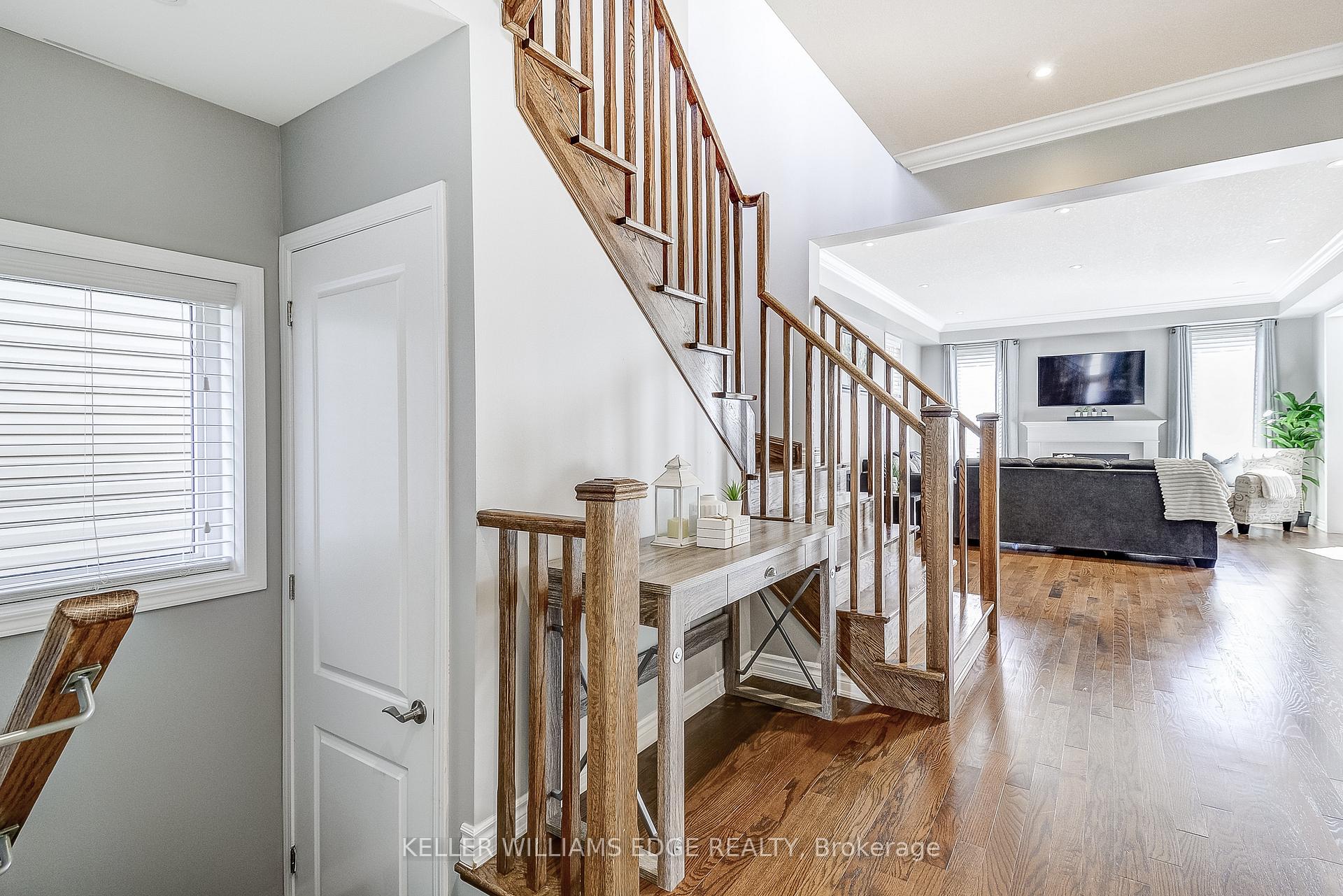 Photo 4 of 280 Fellowes Crescent, Hamilton, Waterdown — HOMEH