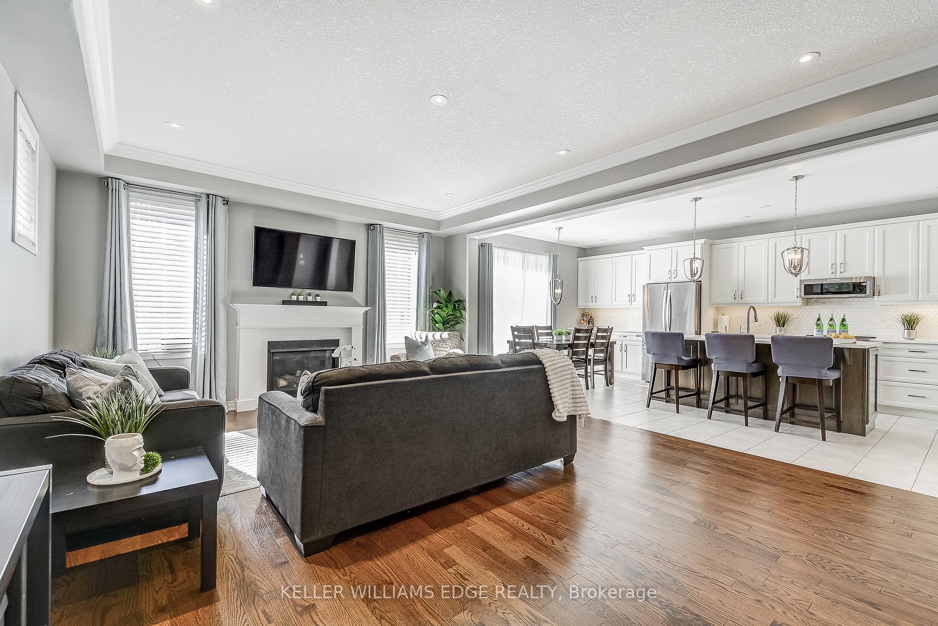 Photo 8 of 280 Fellowes Crescent, Hamilton, Waterdown — HOMEH