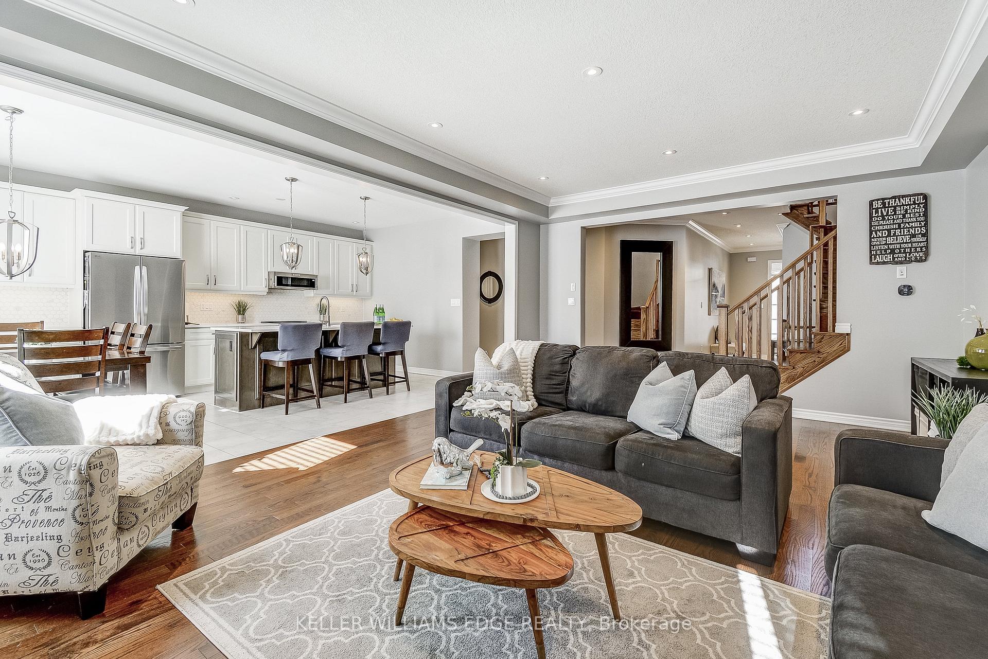 Photo 10 of 280 Fellowes Crescent, Hamilton, Waterdown — HOMEH