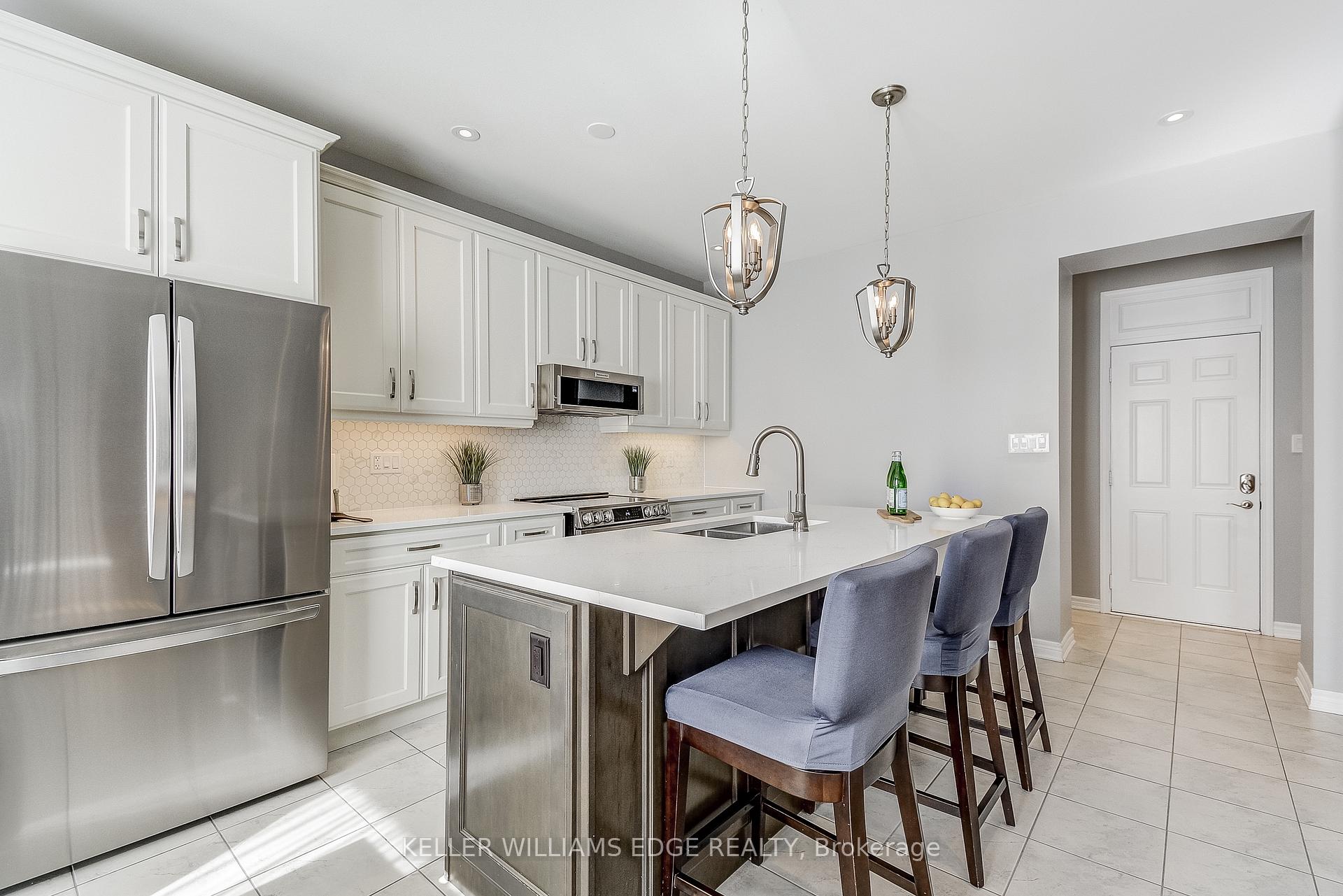 Photo 16 of 280 Fellowes Crescent, Hamilton, Waterdown — HOMEH