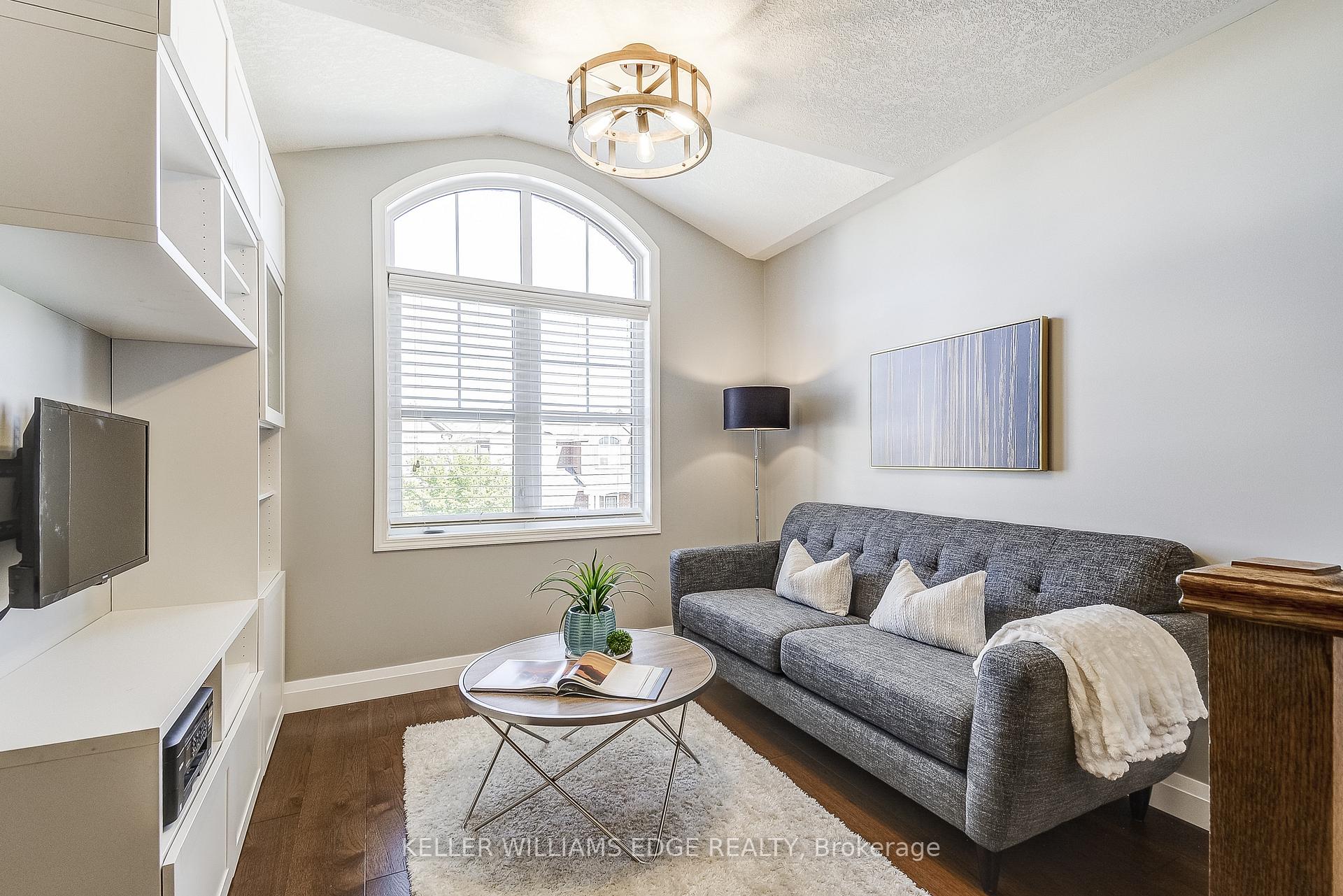 Photo 25 of 280 Fellowes Crescent, Hamilton, Waterdown — HOMEH