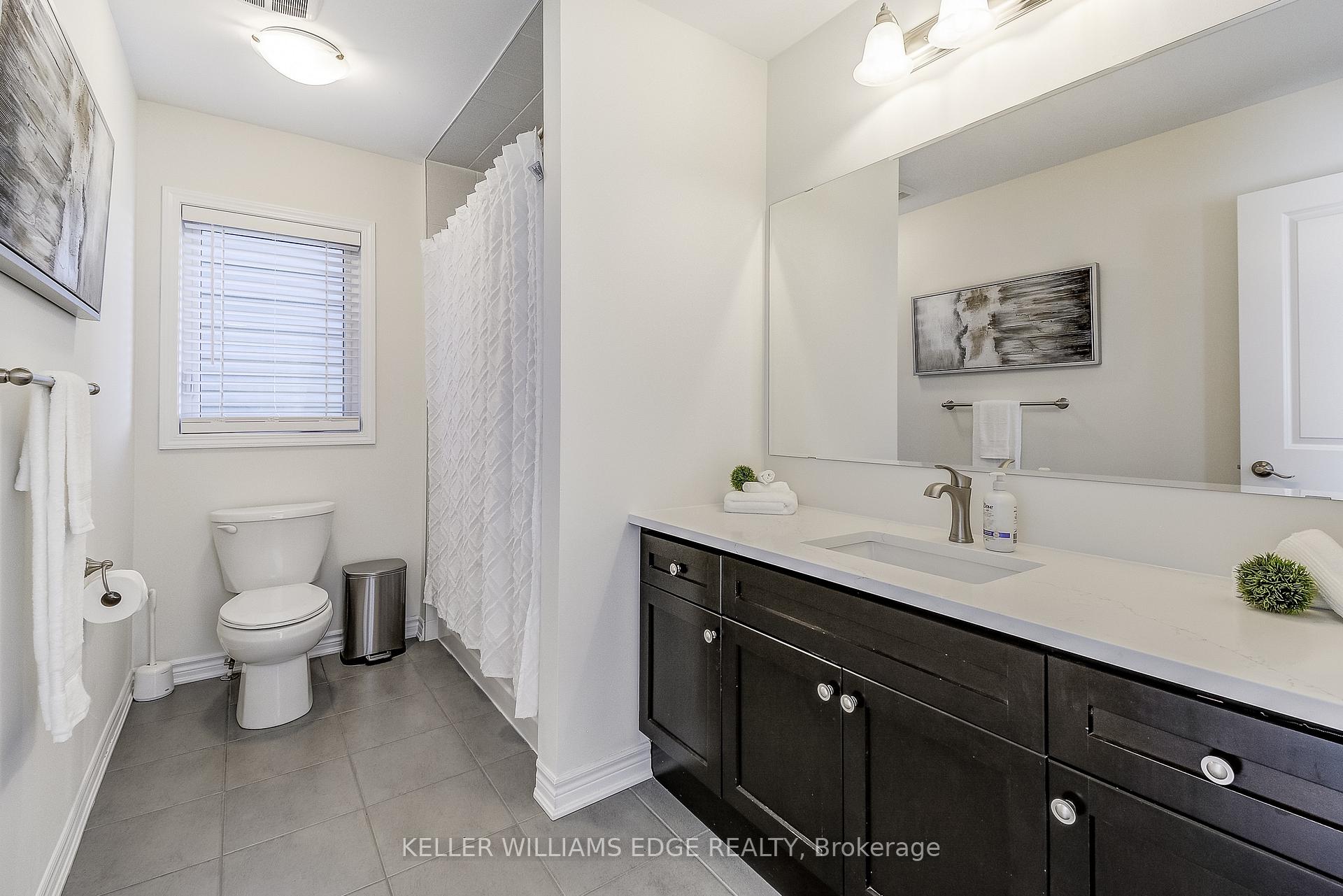 Photo 37 of 280 Fellowes Crescent, Hamilton, Waterdown — HOMEH