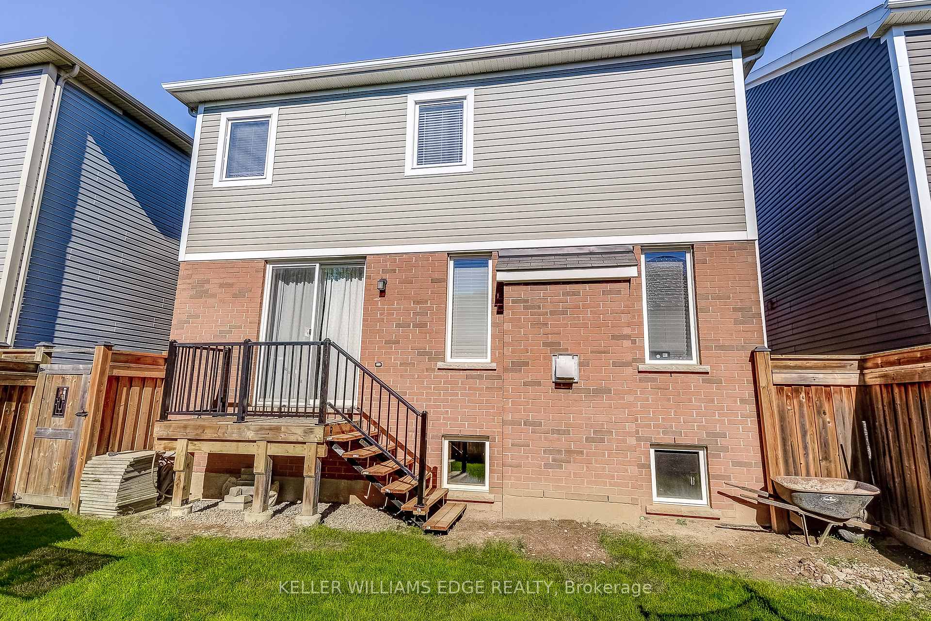 Photo 35 of 280 Fellowes Crescent, Hamilton, Waterdown — HOMEH