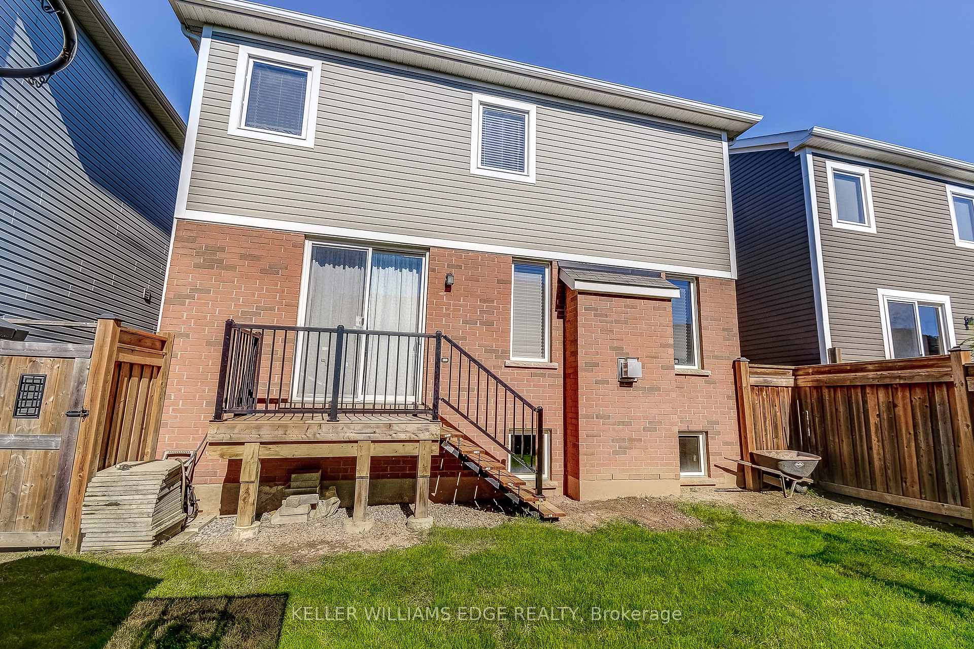 Photo 32 of 280 Fellowes Crescent, Hamilton, Waterdown — HOMEH