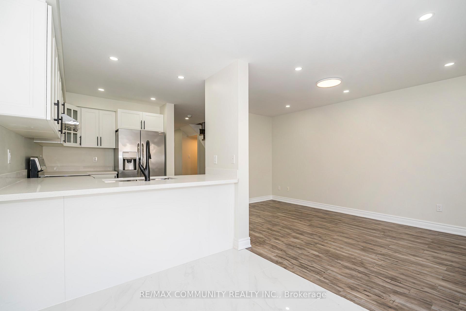 Photo 14 of 10 Tanasi Road, Brampton, Credit Valley — HOMEH