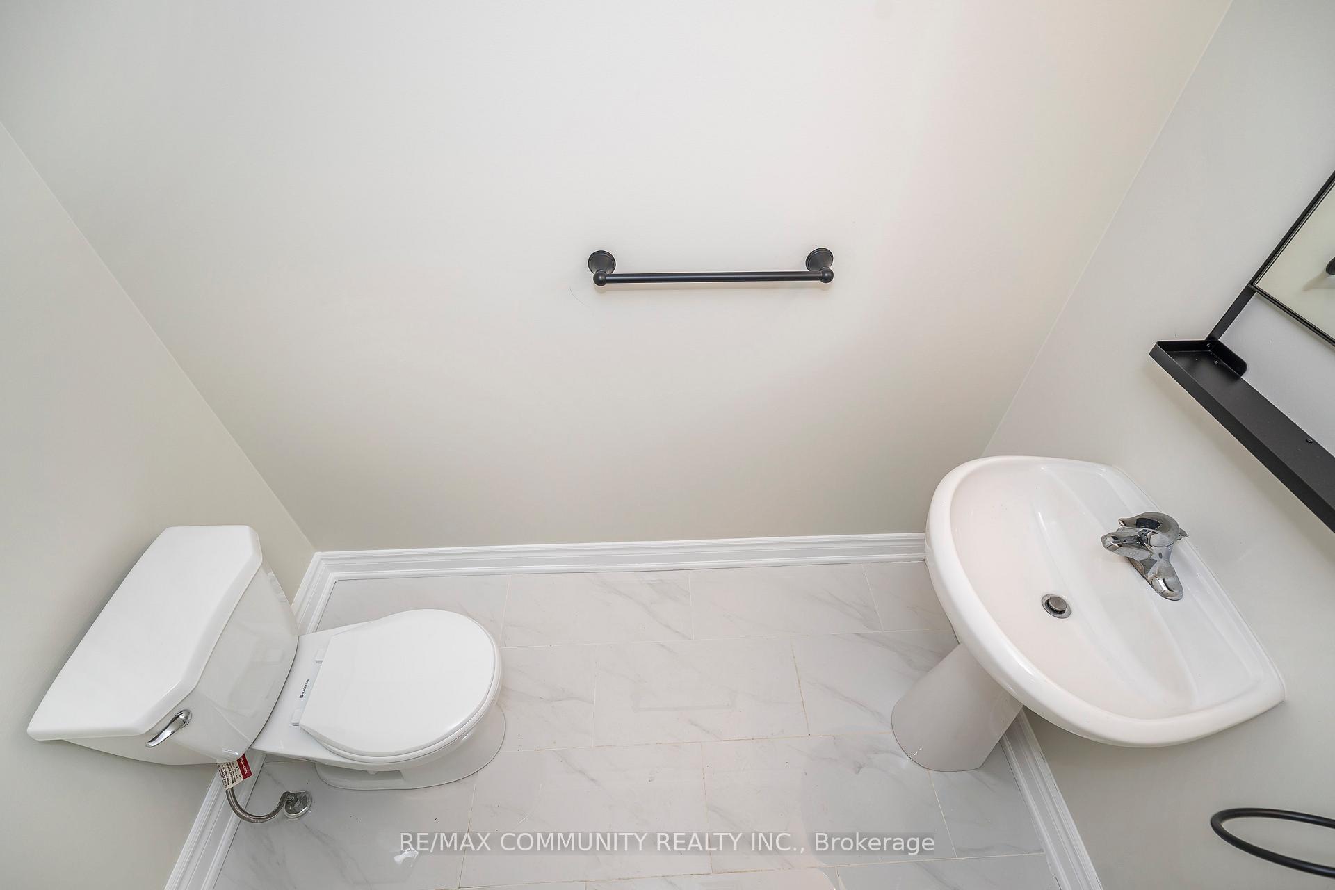 Photo 17 of 10 Tanasi Road, Brampton, Credit Valley — HOMEH