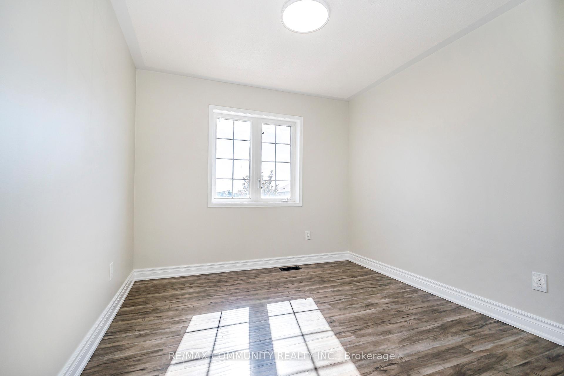 Photo 24 of 10 Tanasi Road, Brampton, Credit Valley — HOMEH