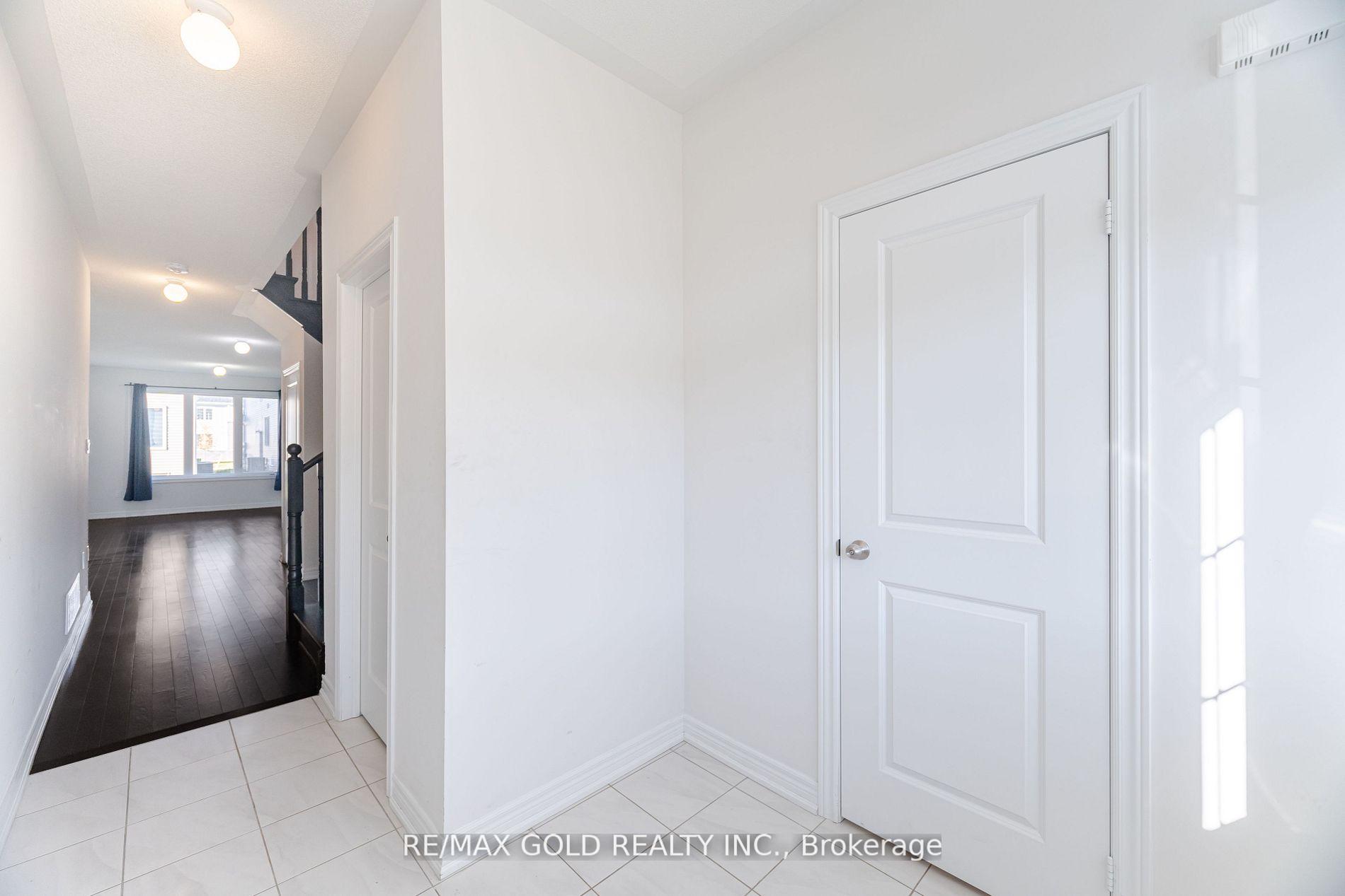 Photo 5 of 711 Potawatomi Crescent, Shelburne — HOMEH