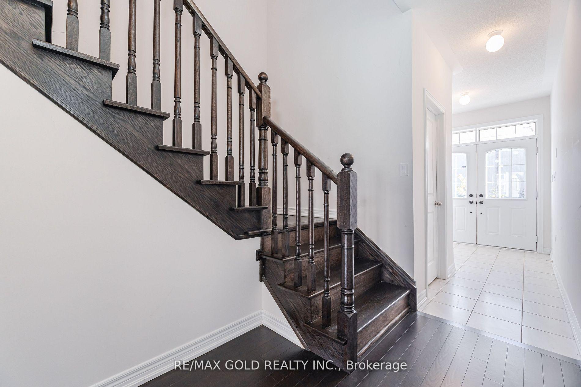 Photo 9 of 711 Potawatomi Crescent, Shelburne — HOMEH