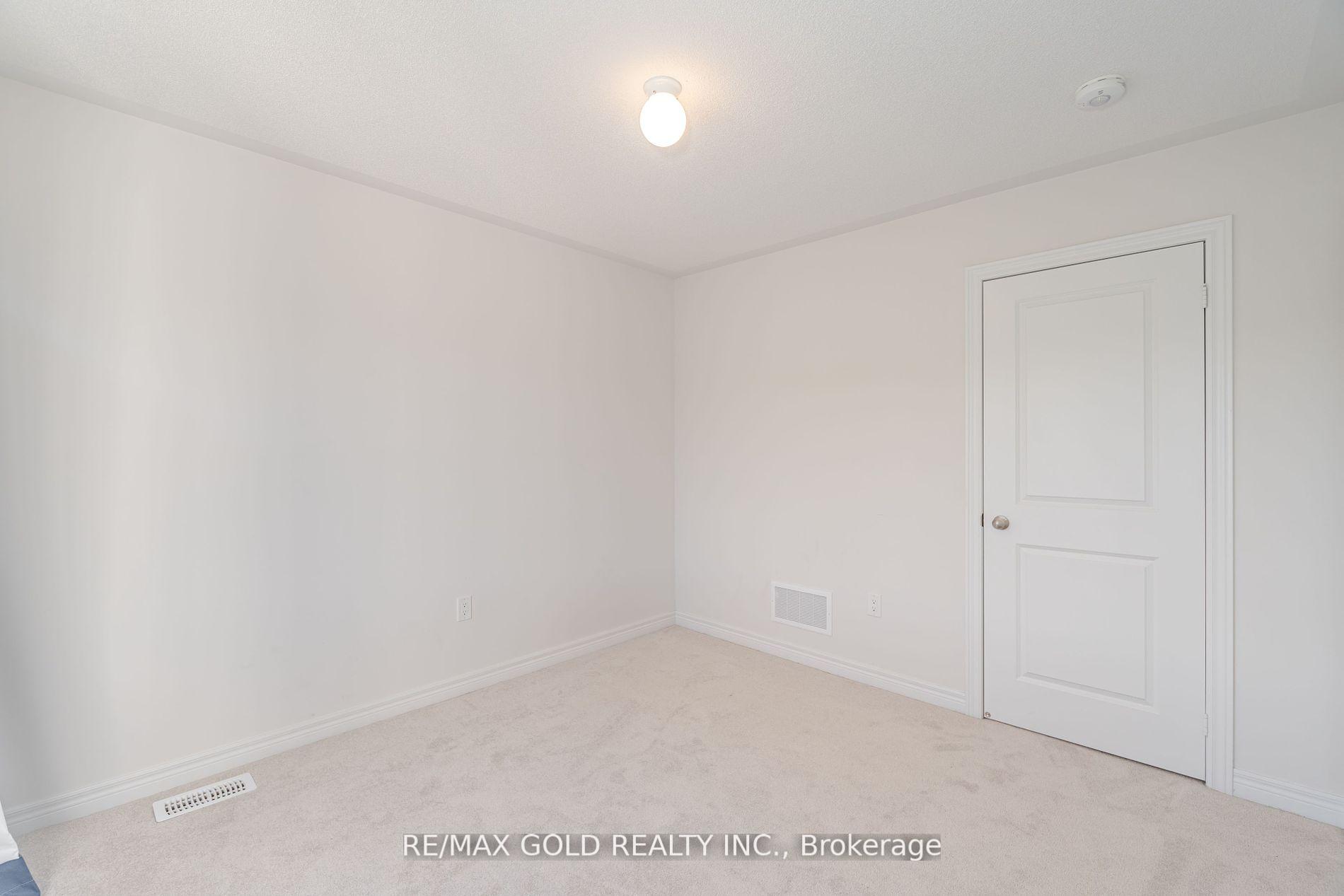 Photo 23 of 711 Potawatomi Crescent, Shelburne — HOMEH